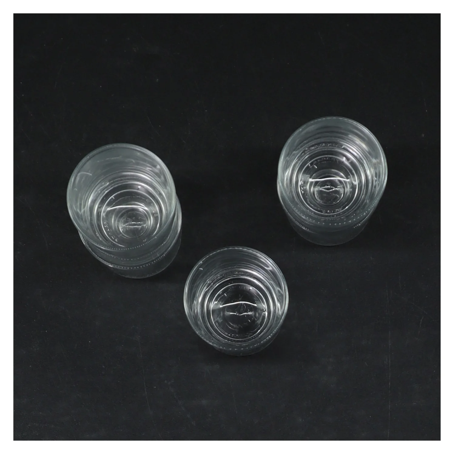 Snapseglas (str. 5 styk. ø 4 cm. længde, 4,5 cm)