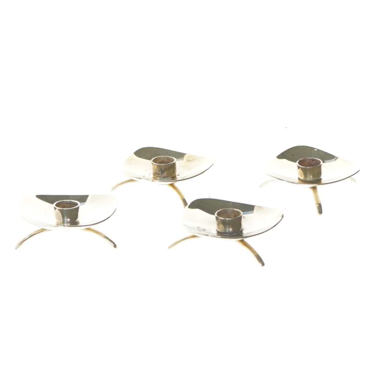 4 stk trekantede lysestager (str. 4 stk 5,5 cm)