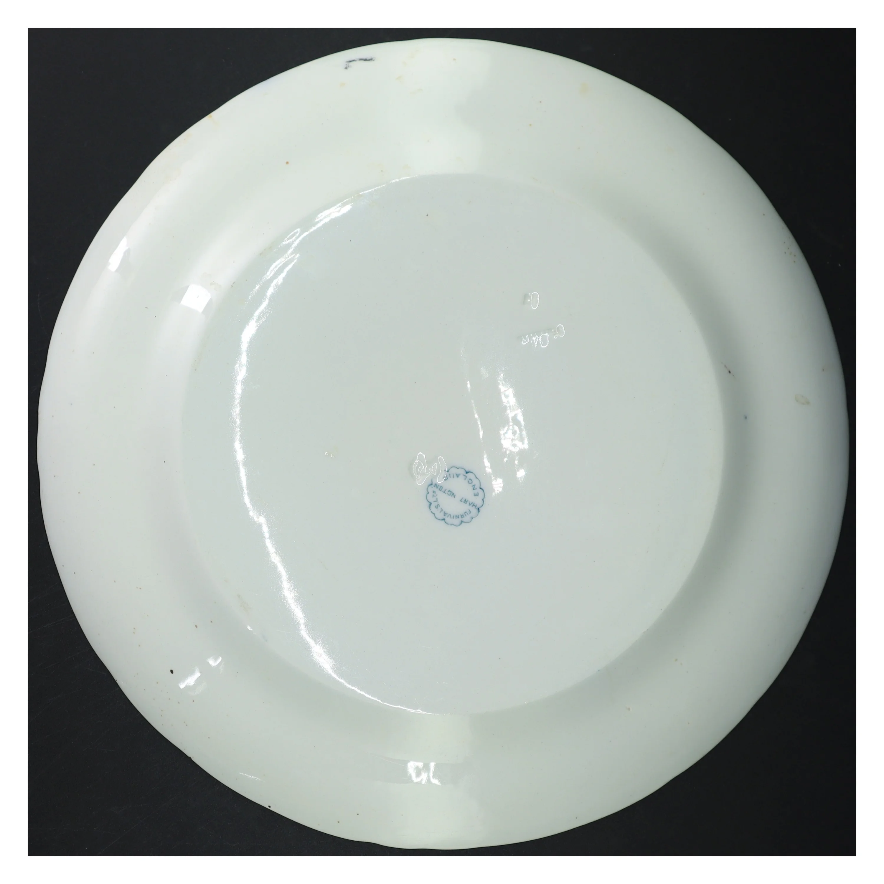 Gammelt Porcelænsfad med blomstermønster fra Hartington (str. Ø. 33 cm)