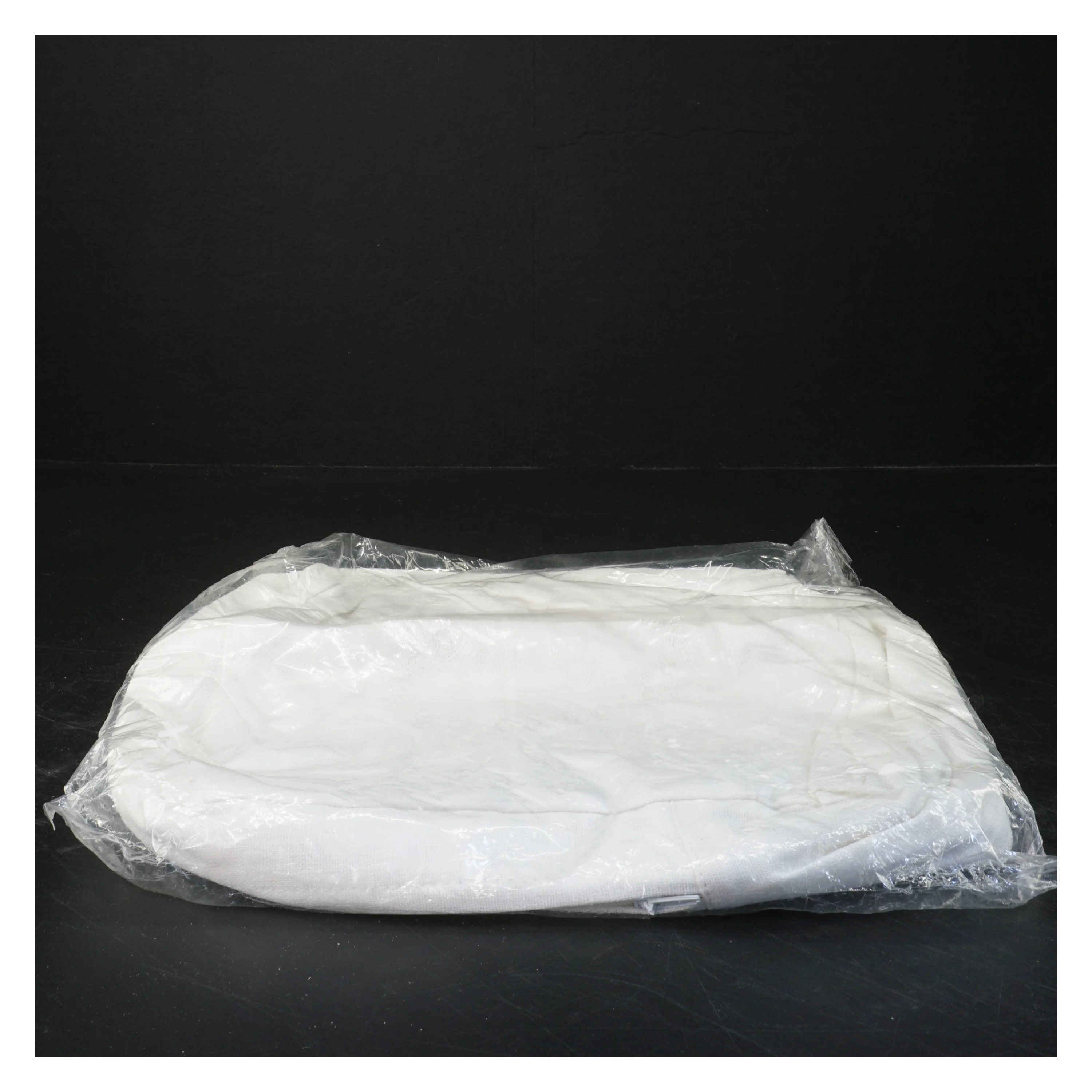 Hvid toilettaske i stof (str. 28x25 cm)