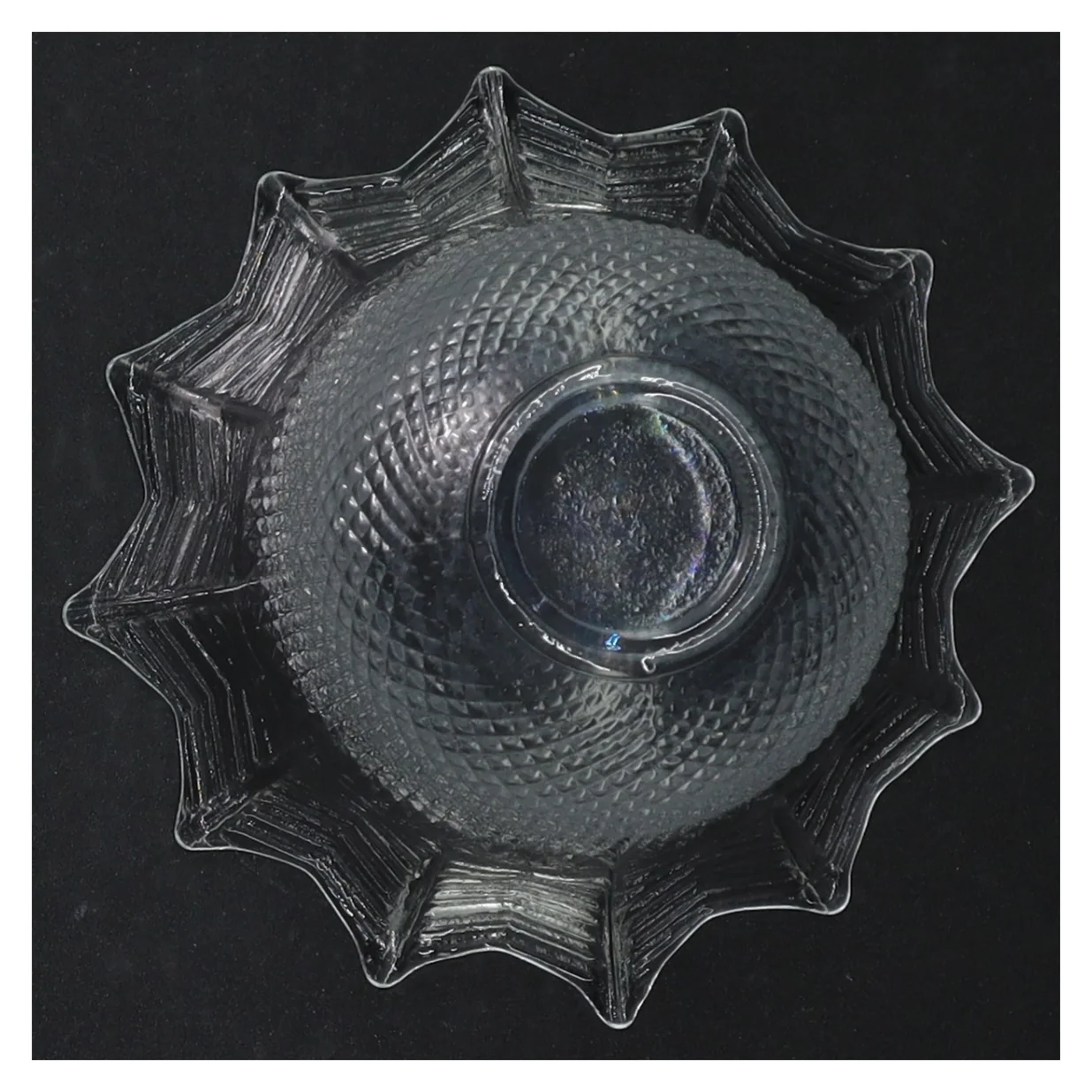 Gennemsigtig glas skål