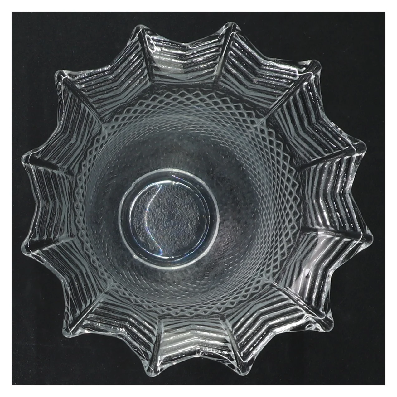 Gennemsigtig glas skål