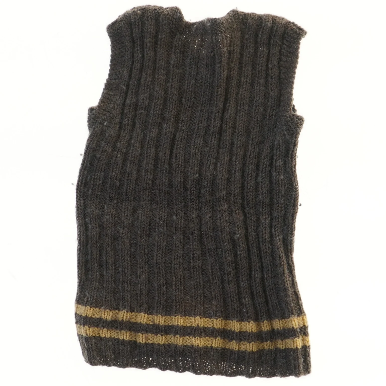 Strikket vest med knapper (str.  20x31 cm)