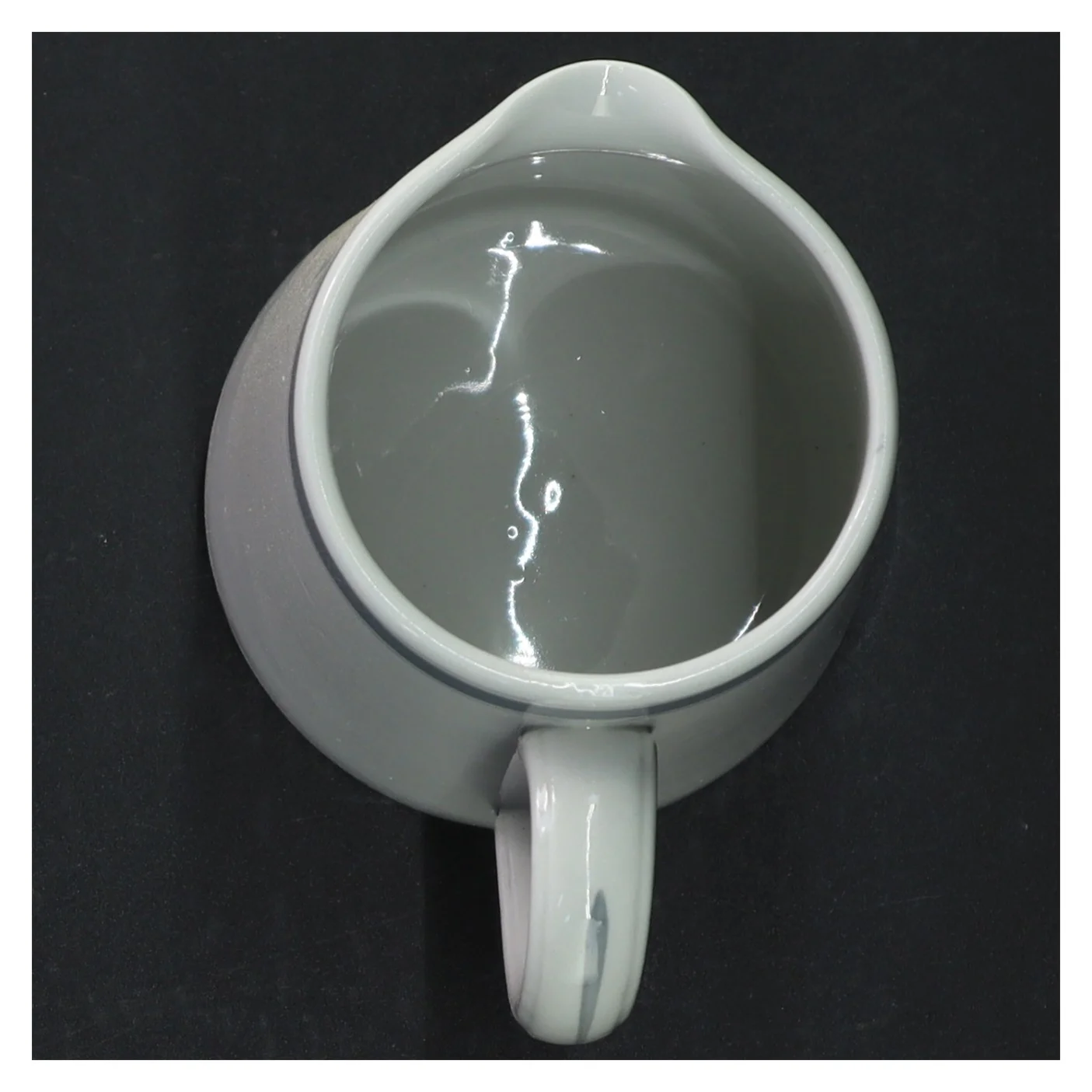 Hvid kande (str. 13,5 cm)