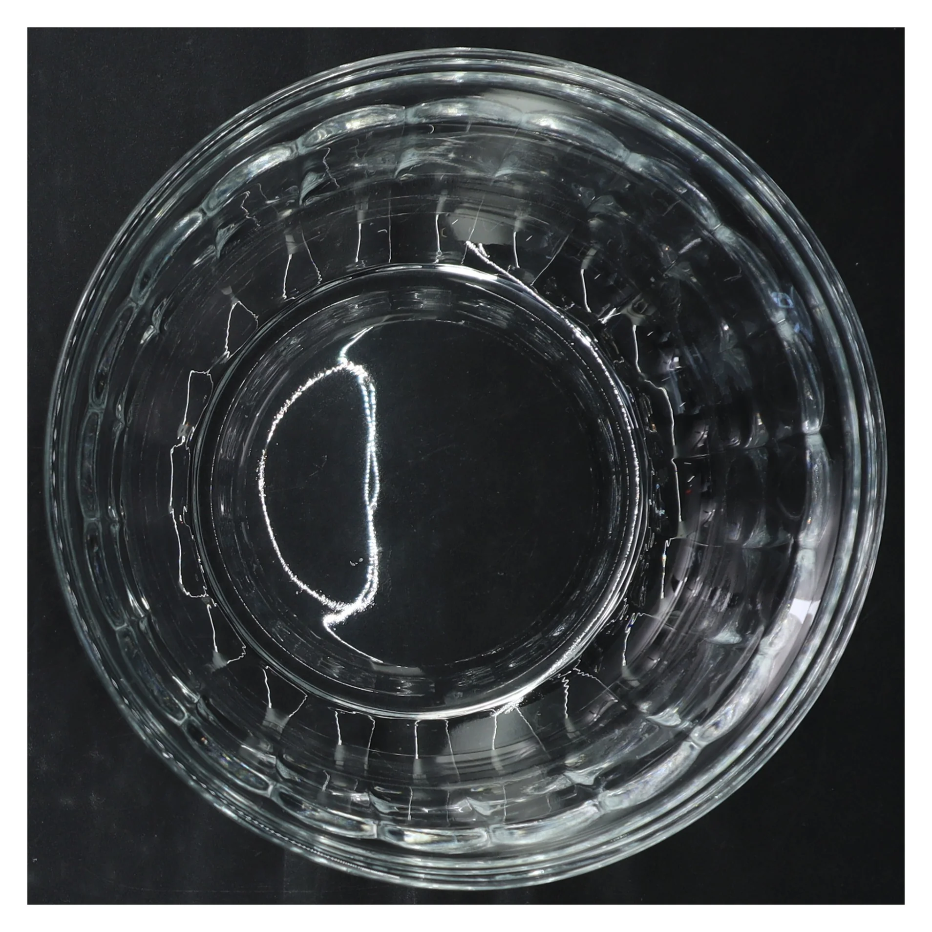 Gennemsigtig glas skål (str. Ø. 18. cm)