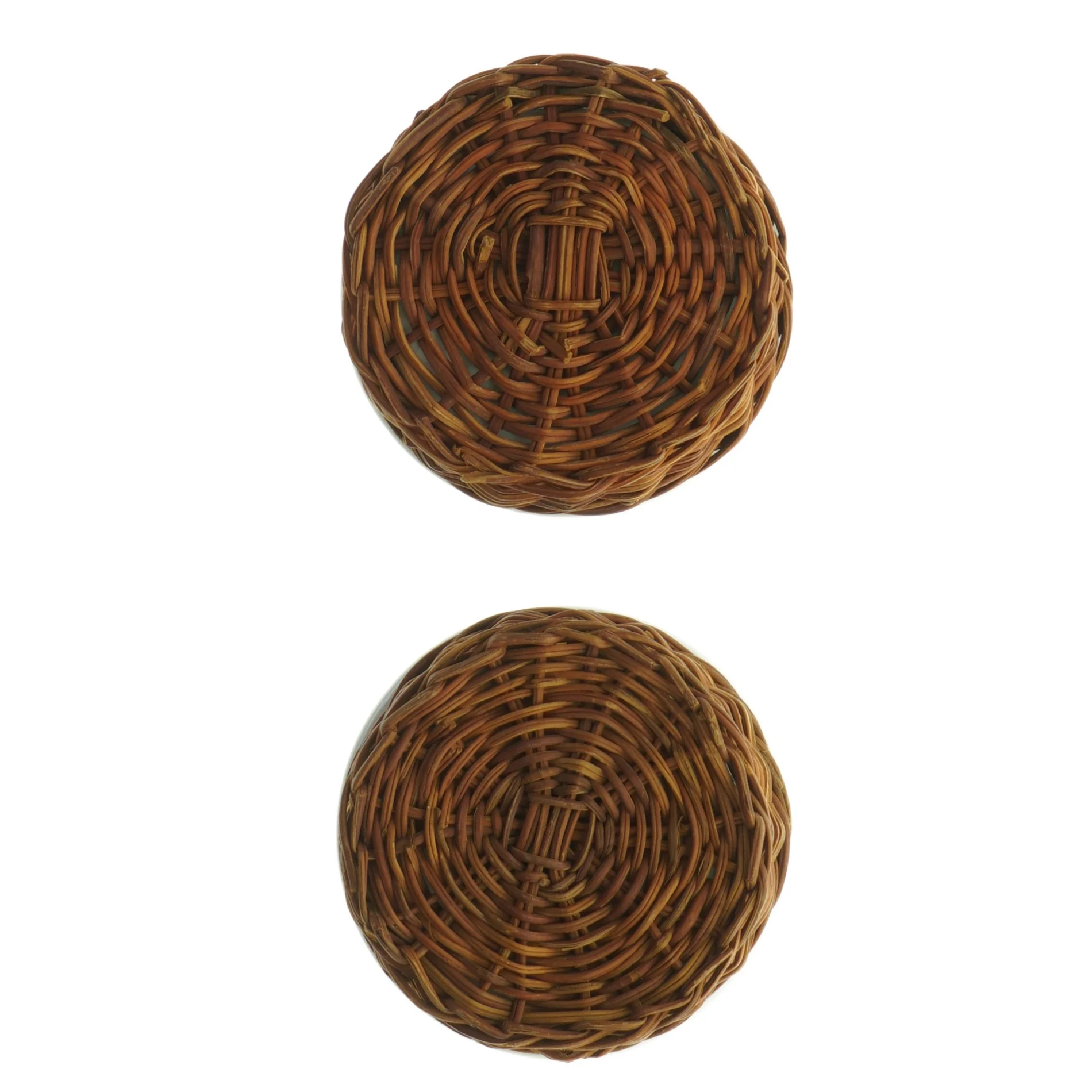 Flettede kurve med keramik skåle