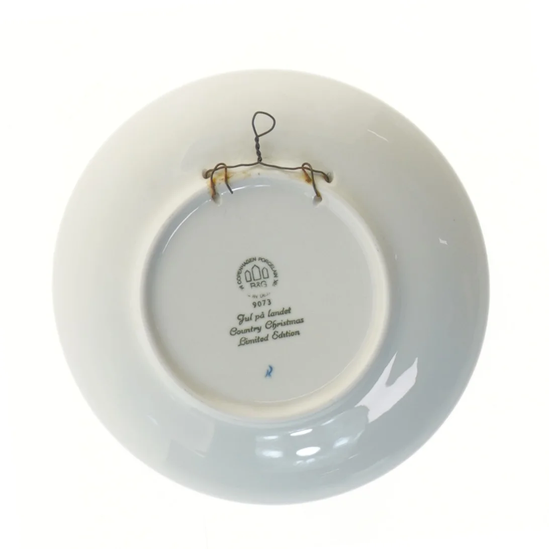 Royal Copenhagen juleplatte 1973 fra Royal Copenhagen (str. Ø 18,4 cm)