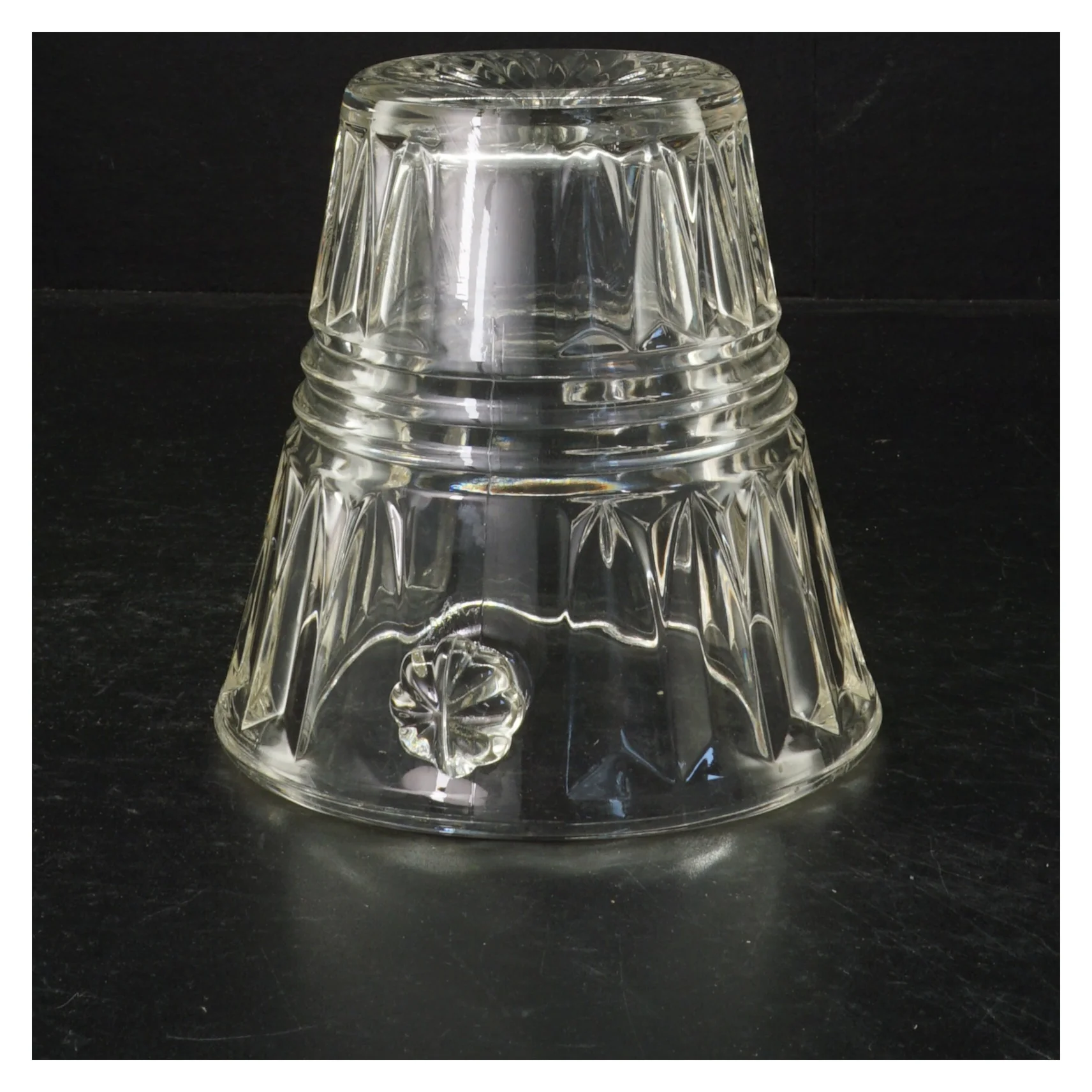 Lille glas krukke med håndtag 