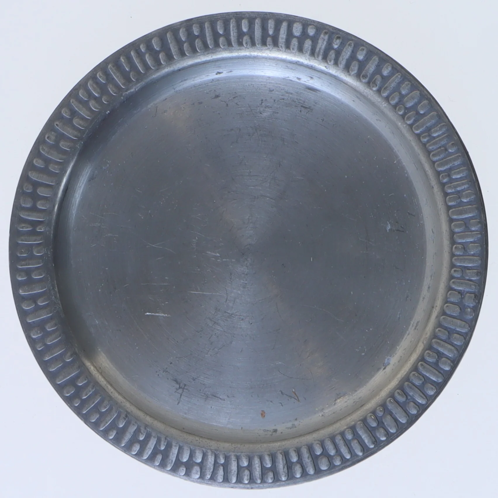 Syvonen tin tallerkener sæt fra Pewter (str. 4 stk Ø 10 cm)