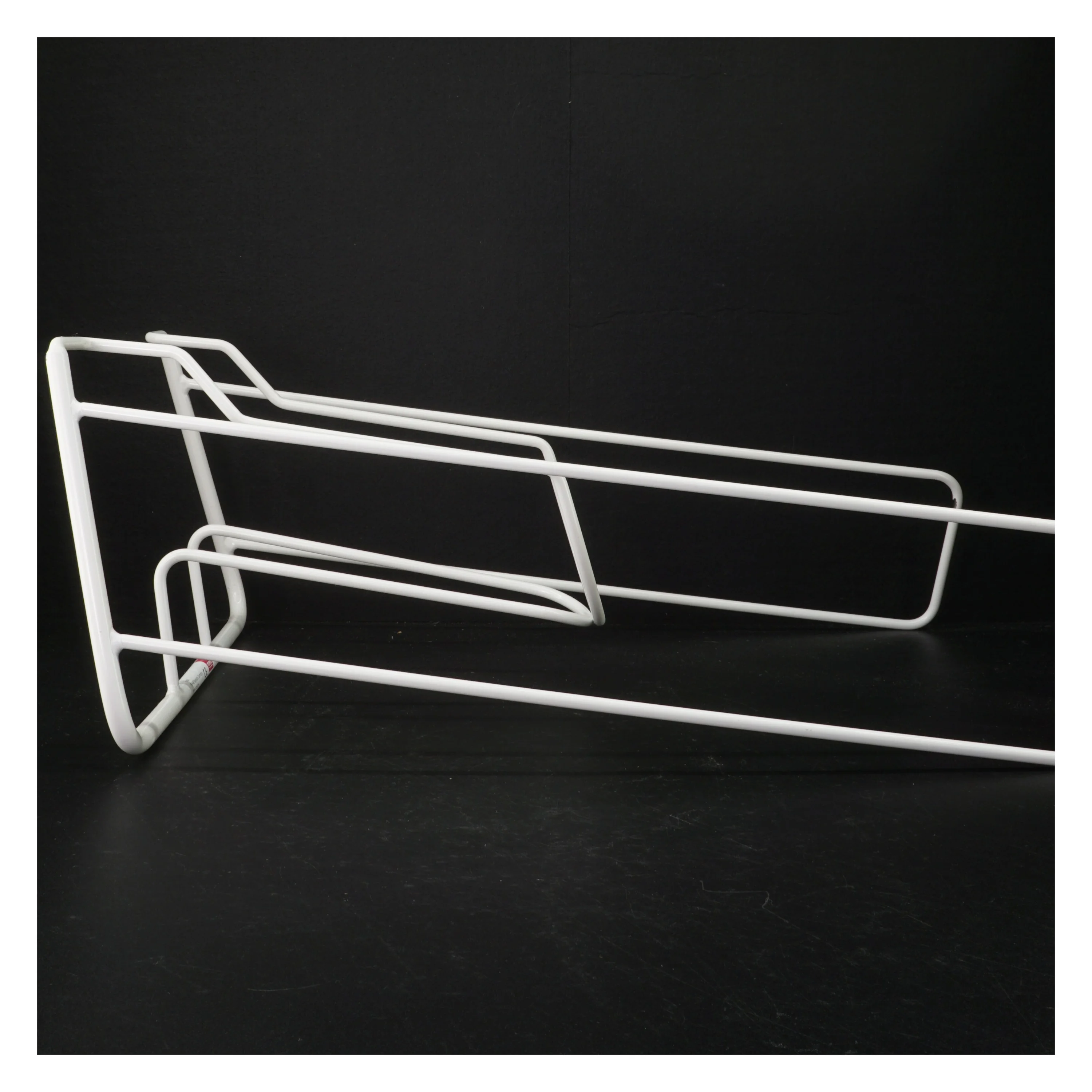 Hvidt stativ fra Medi (str. 48 x 31 x 19 cm)