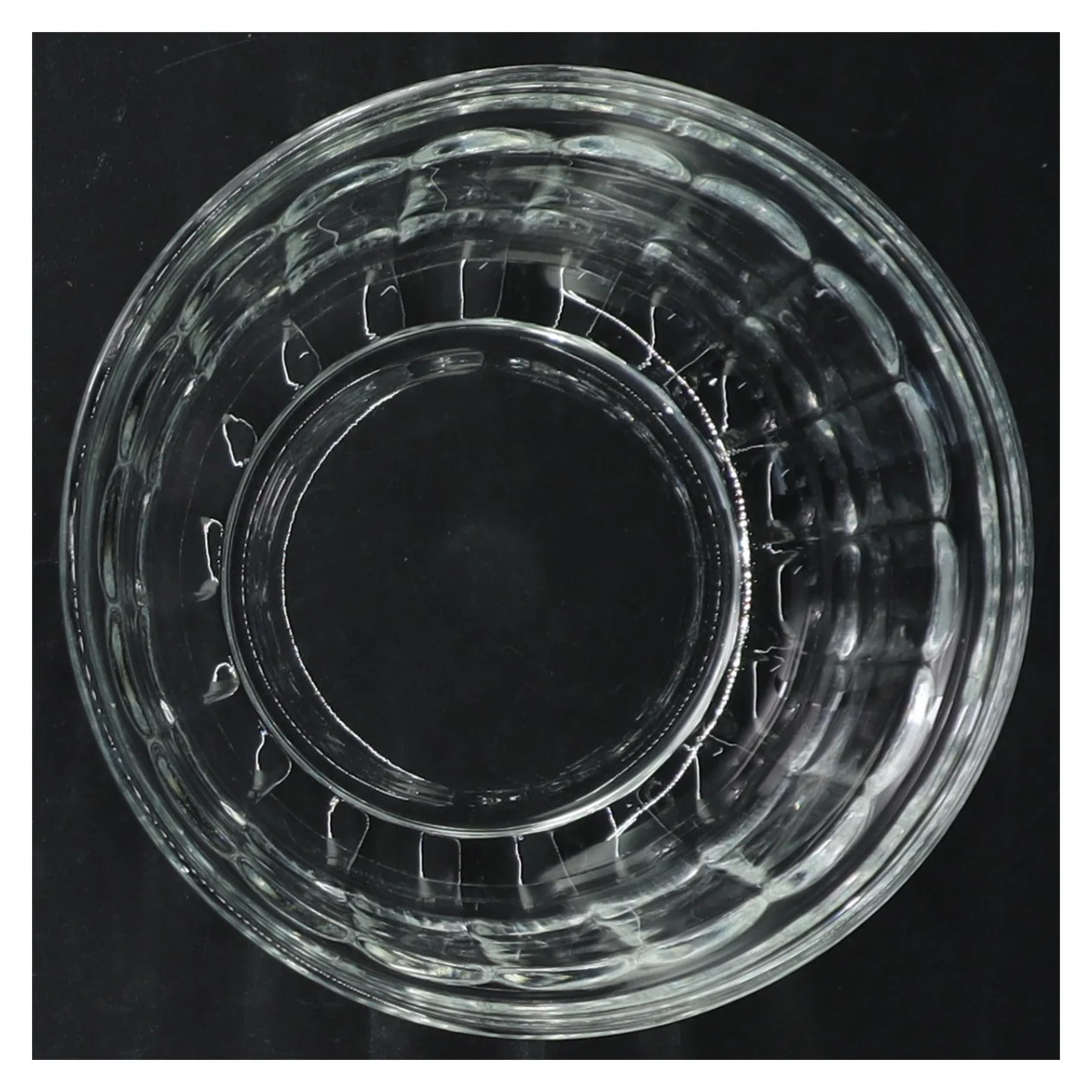 Gennemsigtig glas skål (str. Ø. 12 cm)