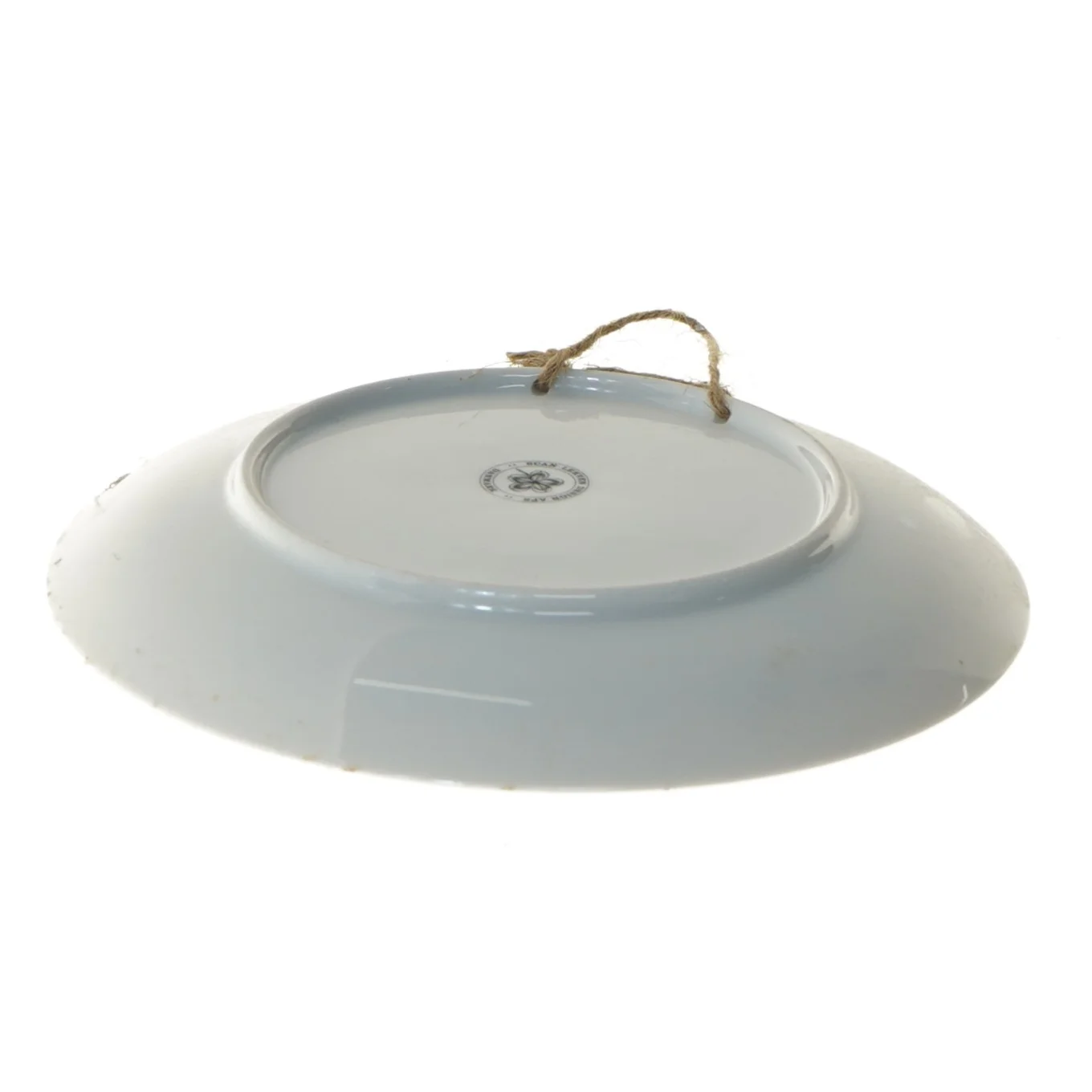 Porcelænstallerken med telefonmotiv fra Scan Lekven Design (str. Ø 19,5 cm)