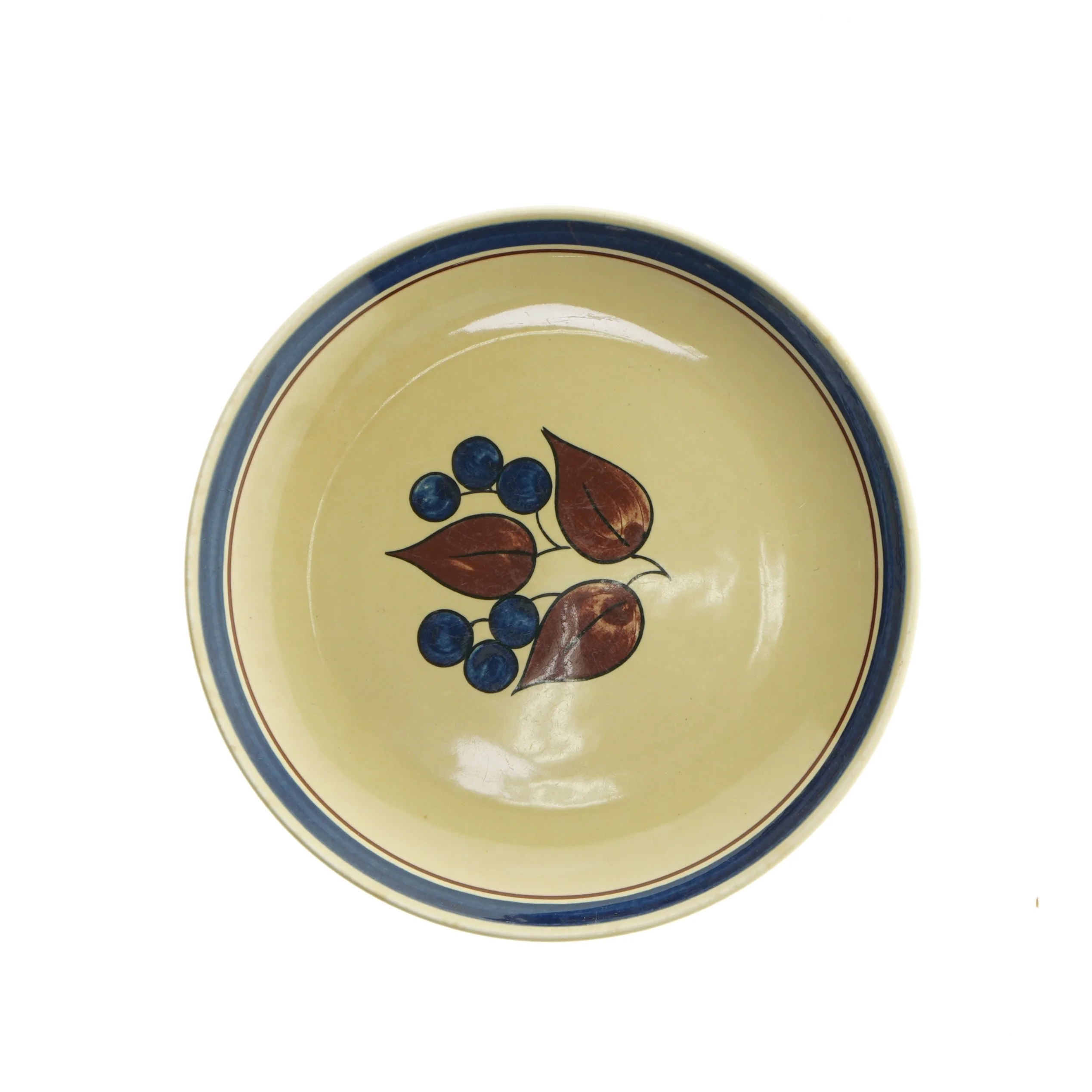 Fra norske Figgio. Stellet: blåbær. Dekorative tallerkener (str. 25 cm)