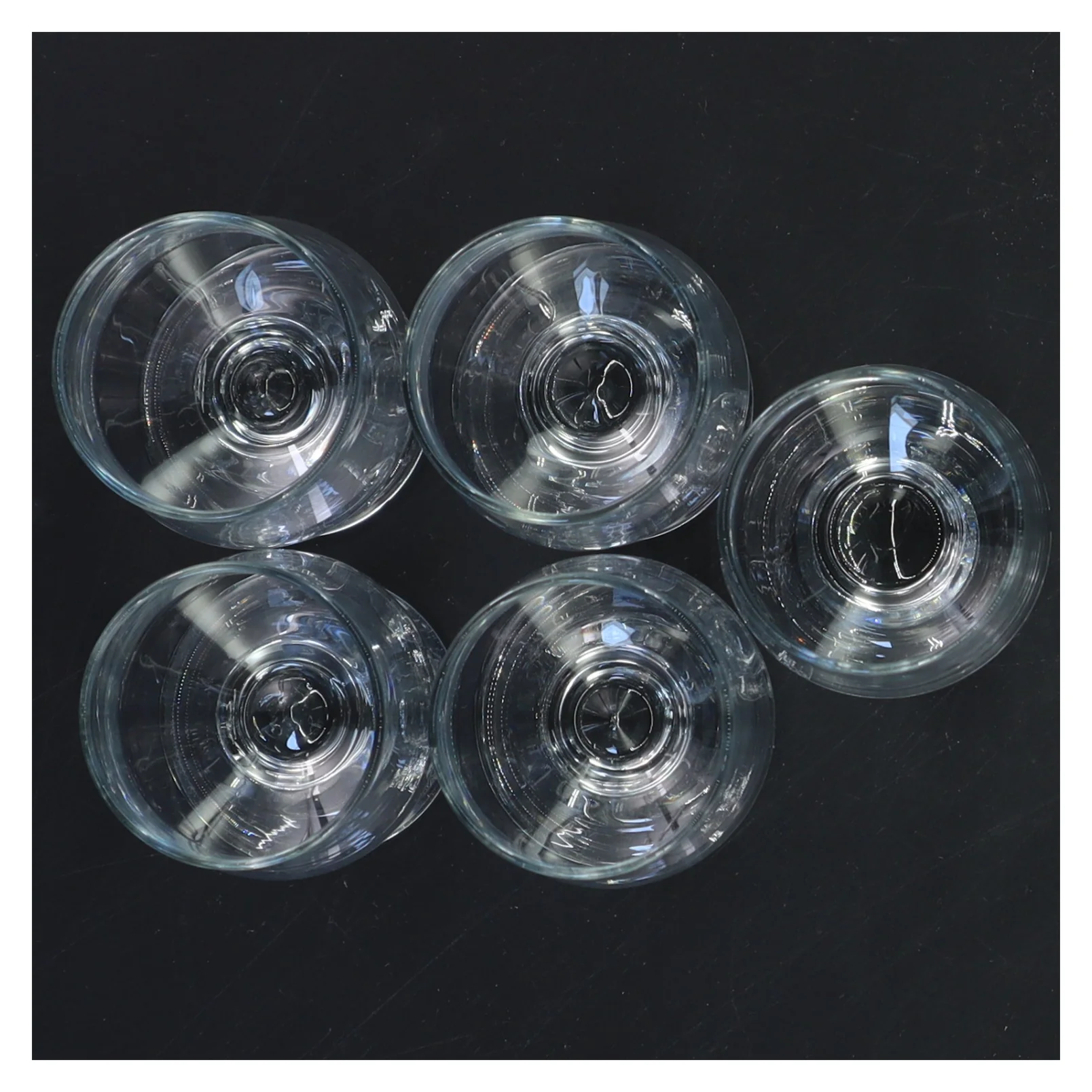 Sæt med 5 glas (str. Ø 4,5x9 cm)