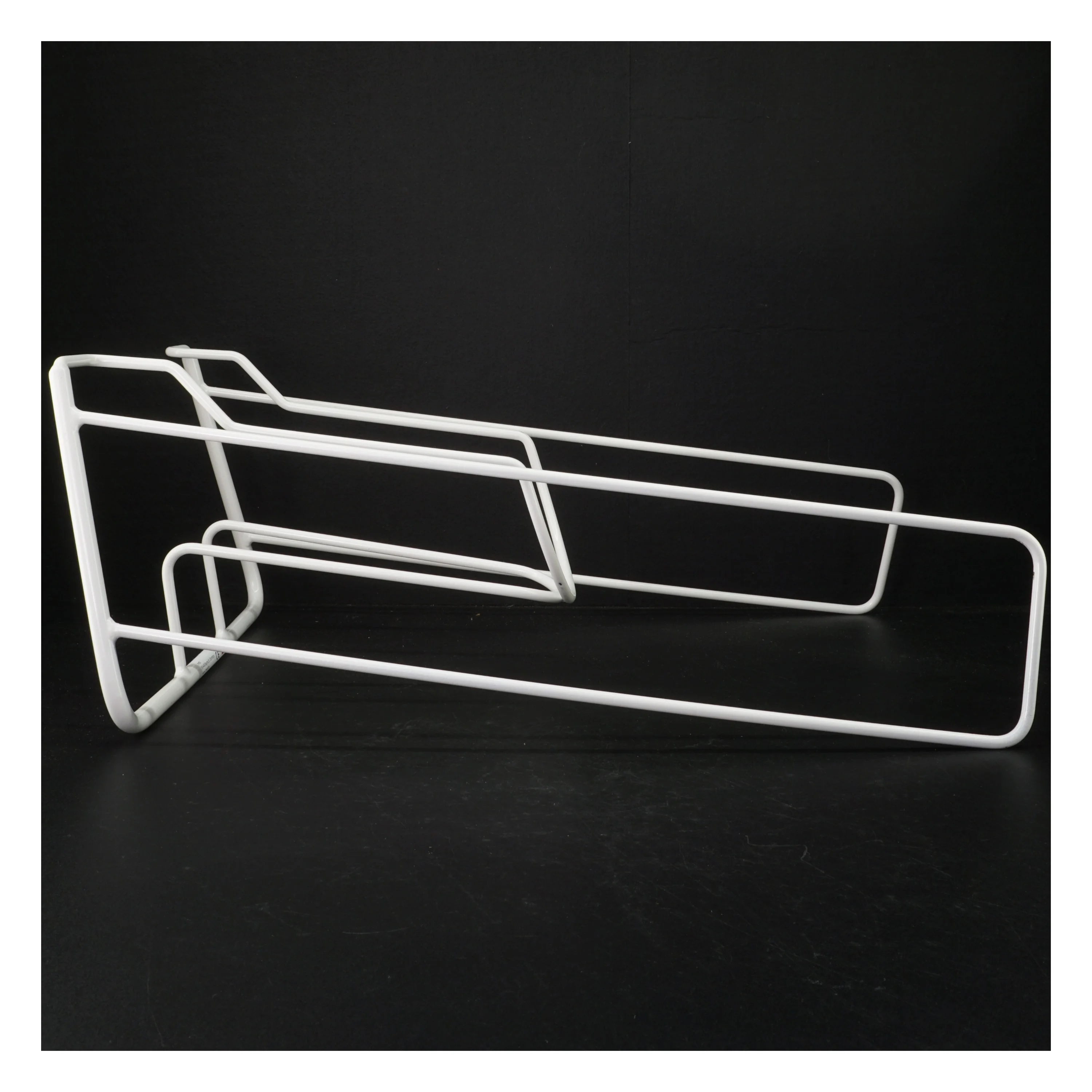 Hvidt stativ fra Medi (str. 48 x 31 x 19 cm)