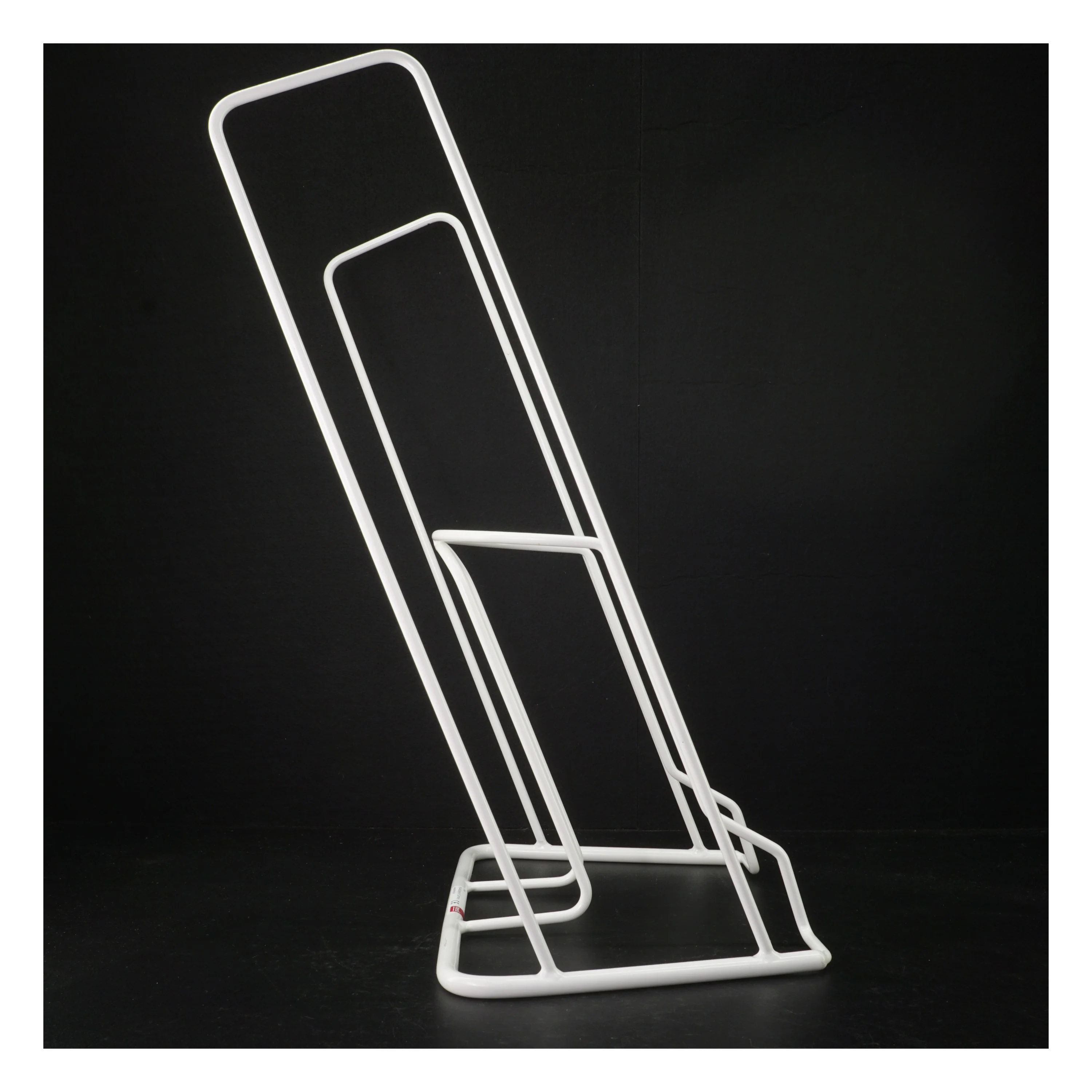 Hvidt stativ fra Medi (str. 48 x 31 x 19 cm)