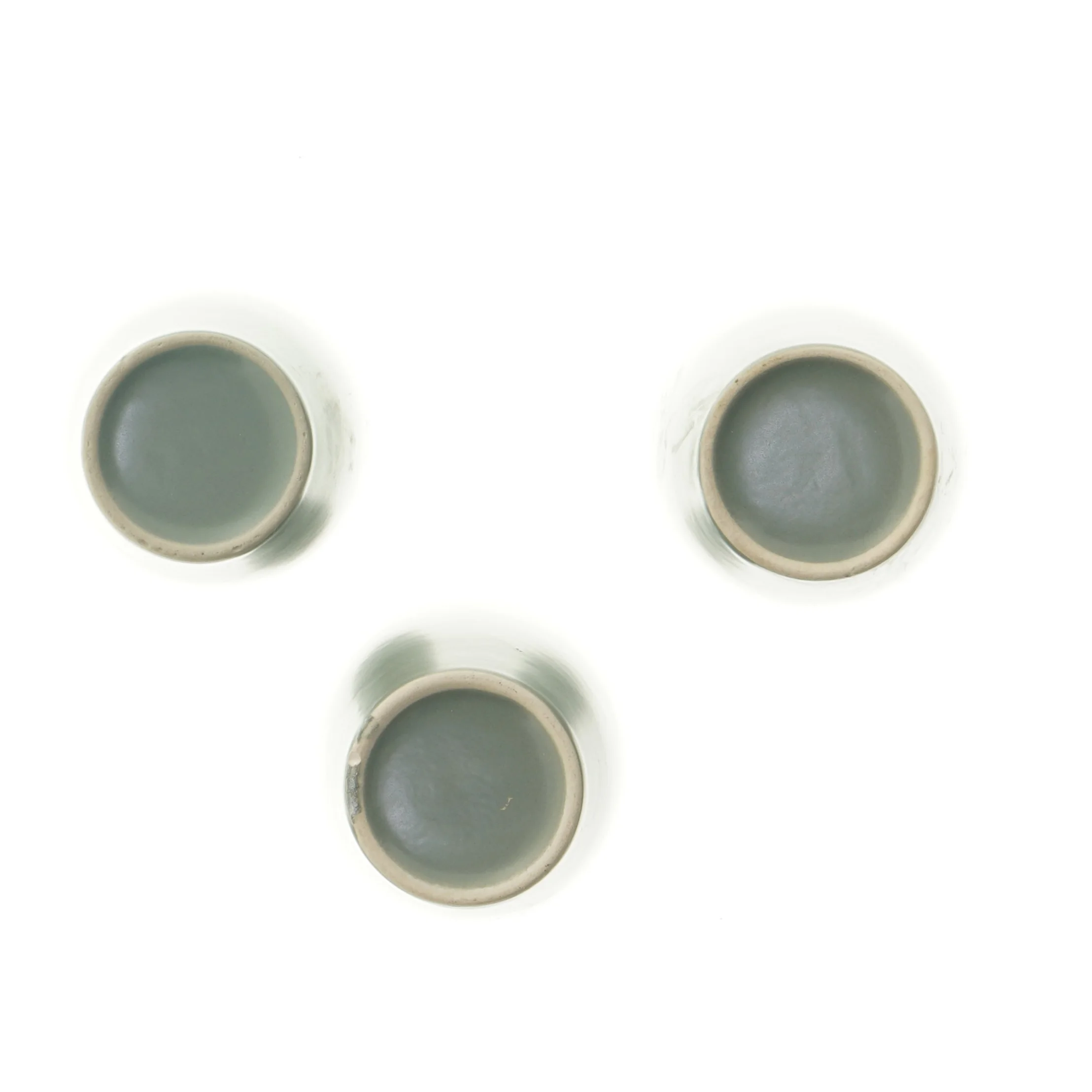 Sæt af 3 krus fra Aida fra Aida (str. 3 stk Ø 8,5 cm længde 10,5 cm)