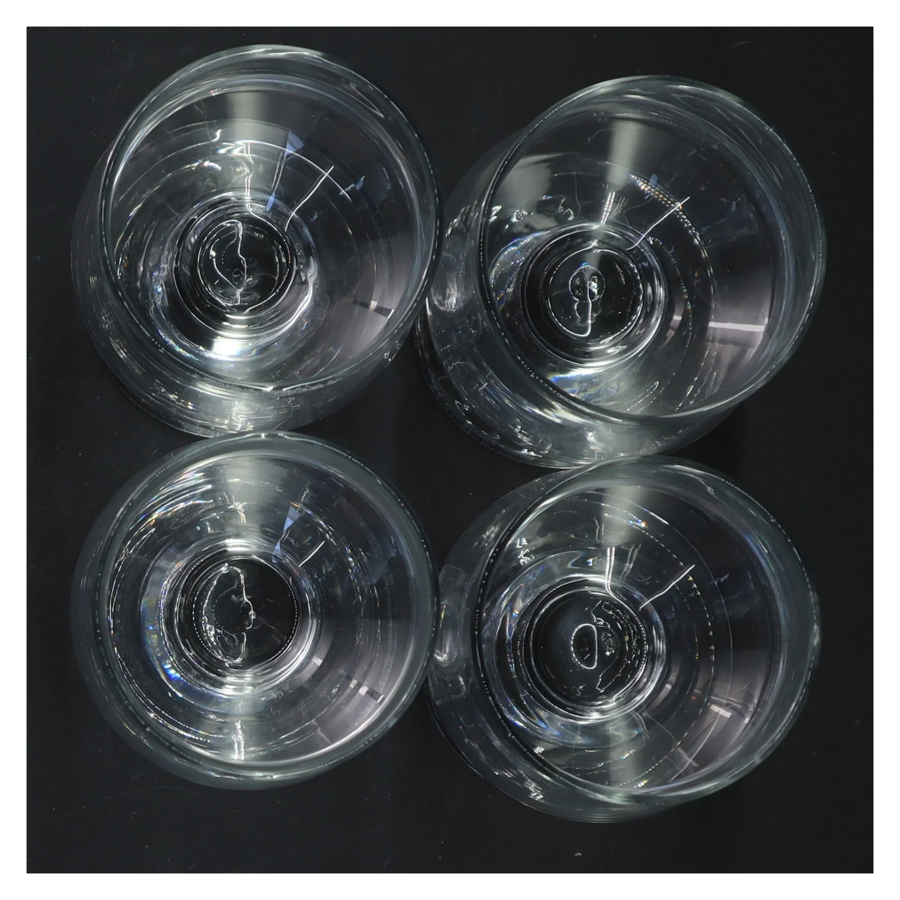 Sæt med 4 glas (str. Ø 6,5x13,5 cm)