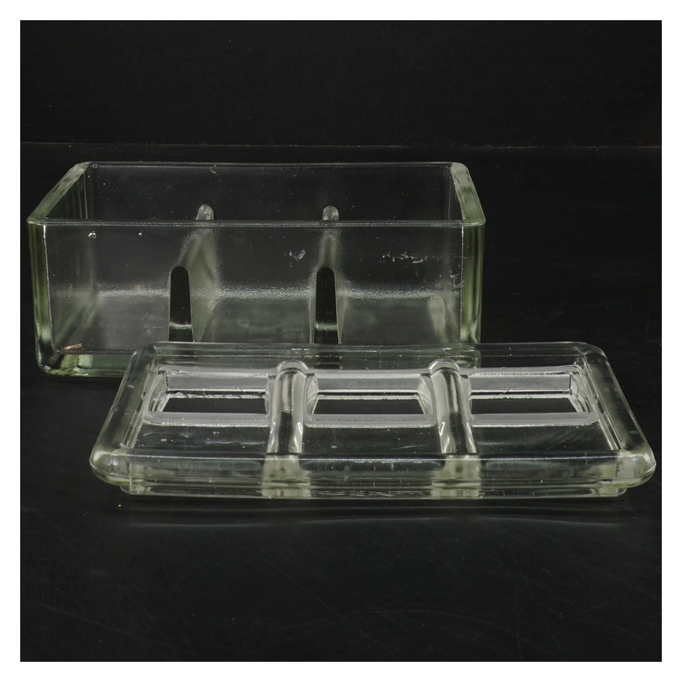 Glasbeholder med låg (str. 17x10,5 cm)