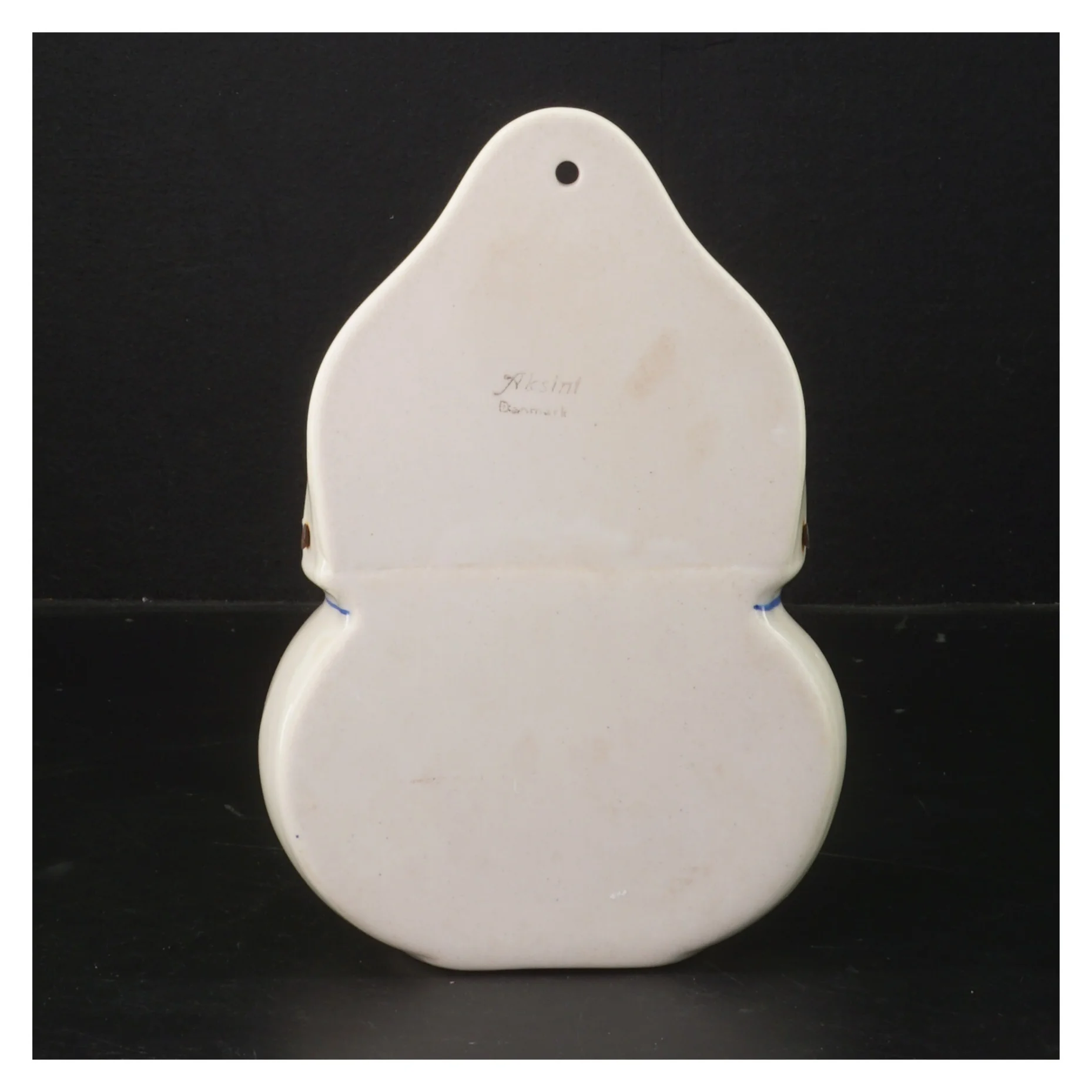 Keramisk saltkar med låg (str. 18x13 cm)