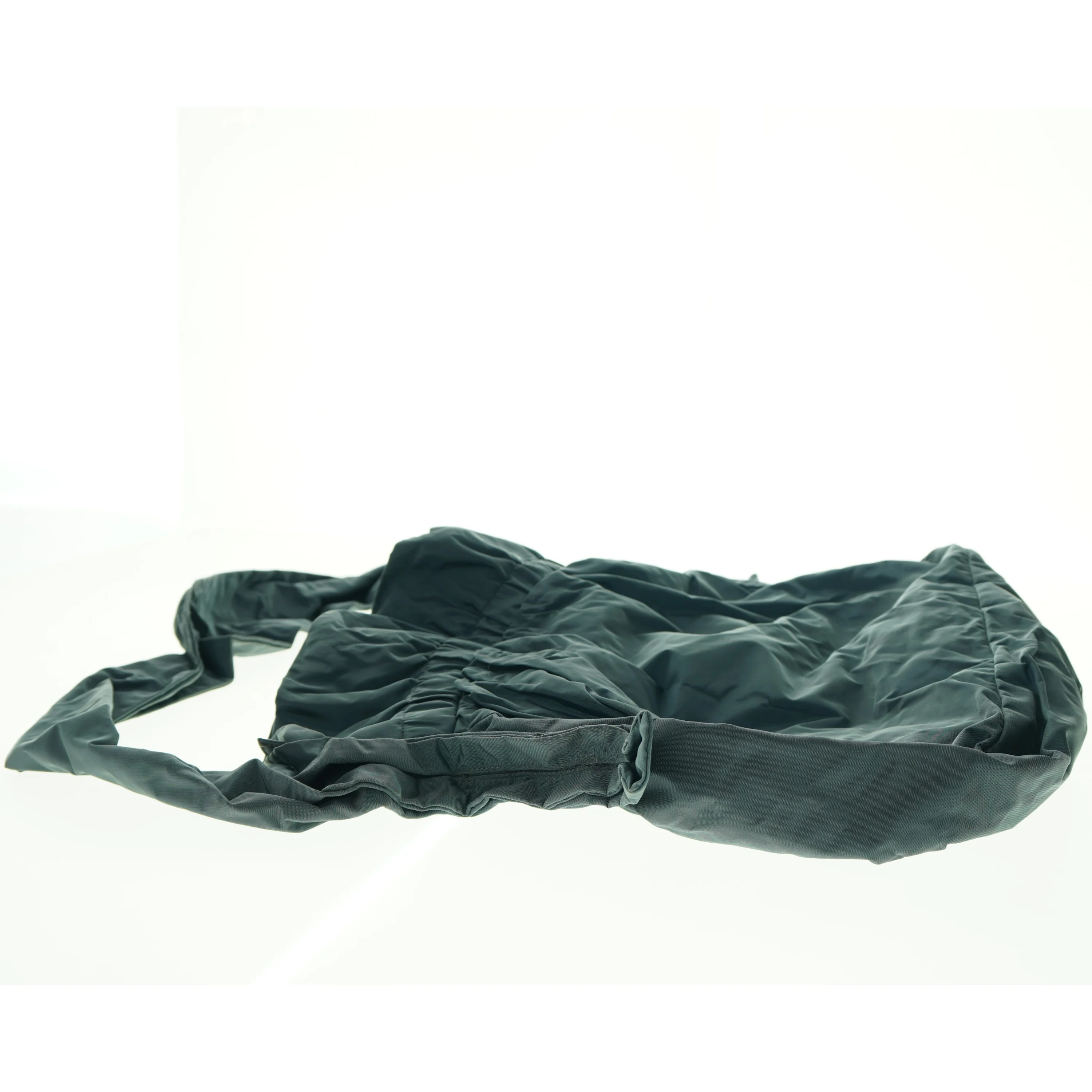 Skuldertaske i grå nylon