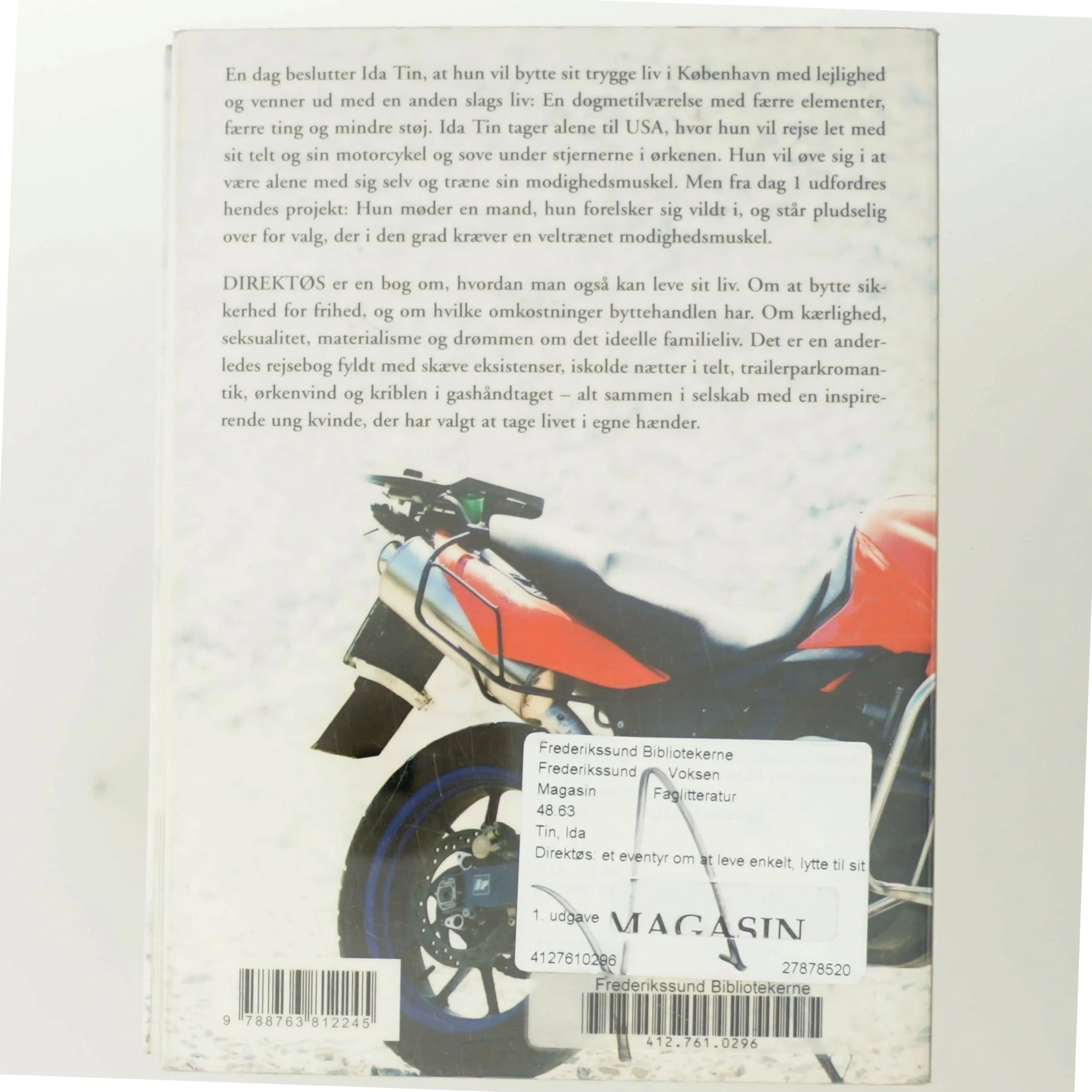 Direktøs : et eventyr om at leve enkelt, lytte til sit hjerte og møde verden af Ida Tin (Bog)