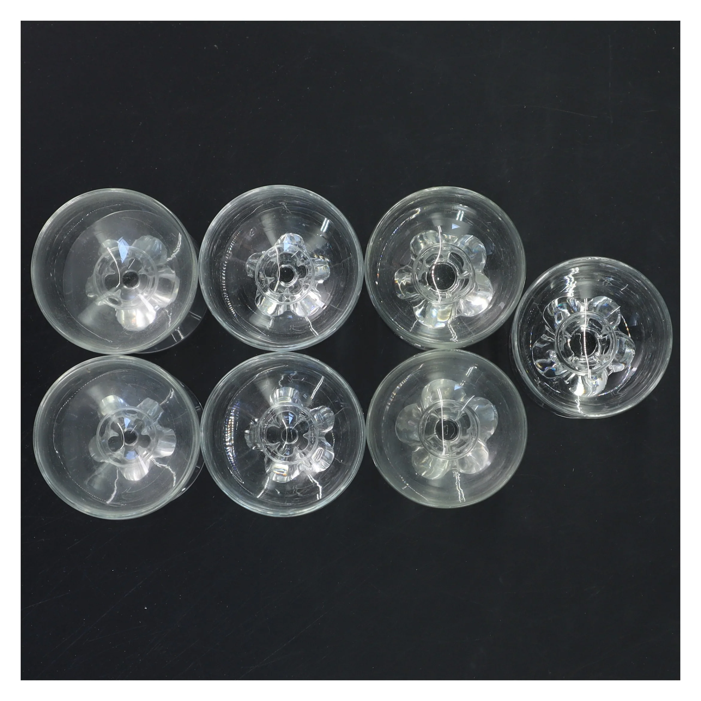 Sæt af 8 glas fra Holmegaard (str. Ø 5,5x7,5 cm)