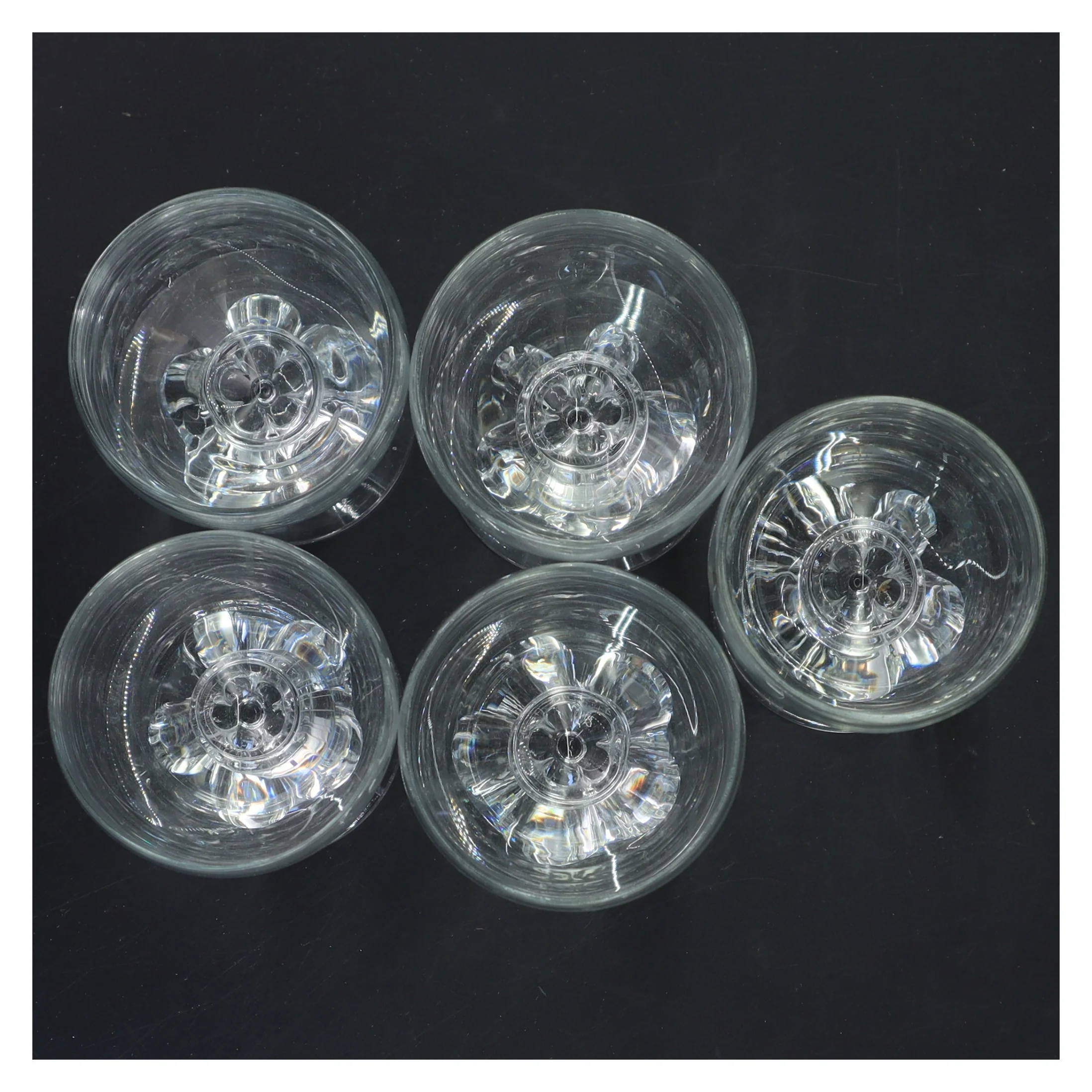 Sæt af glas med unik stilk fra Holmegaard (str. Ø 6,5x11,5 cm)