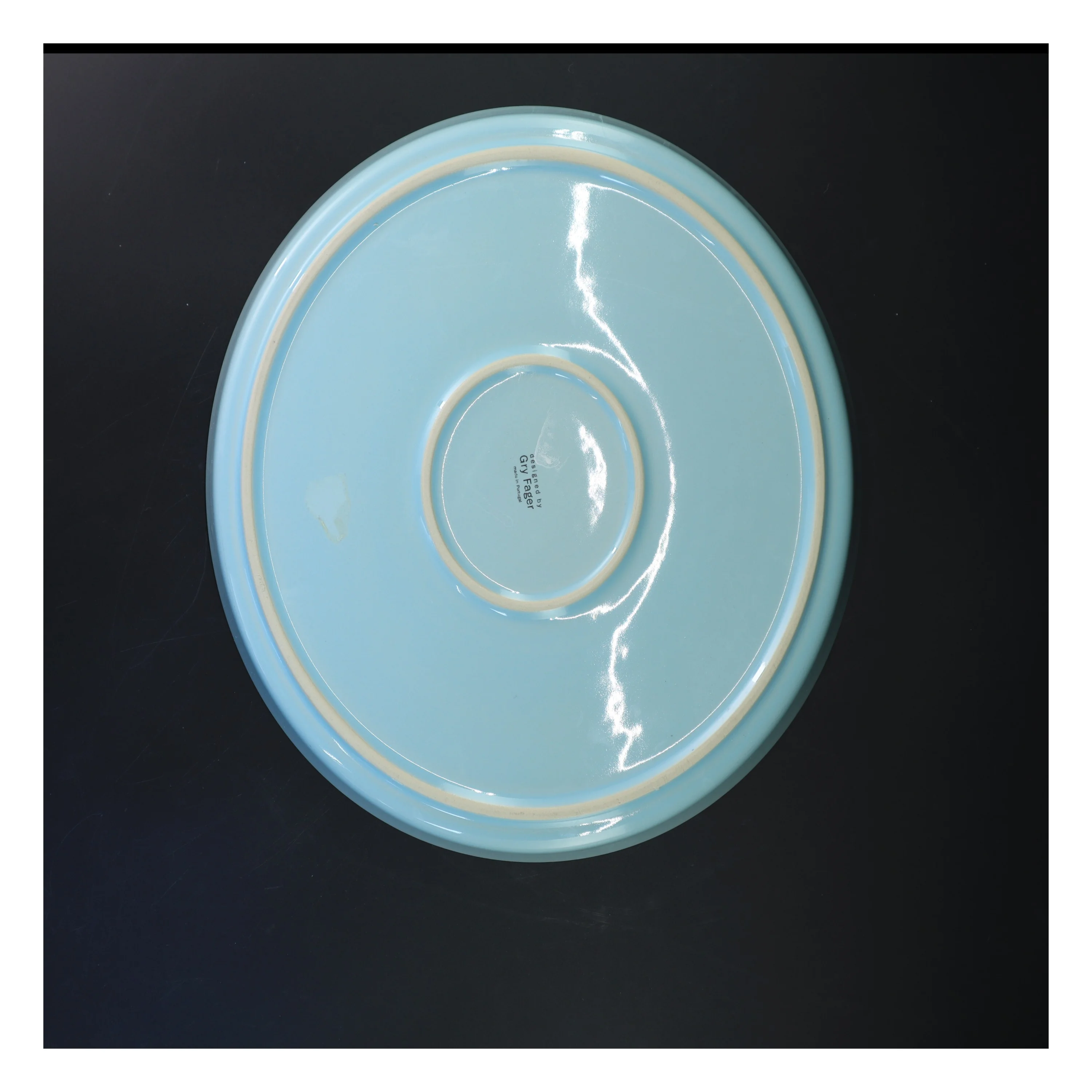 Hvid keramisk fad fra Gry Fager (str. Ø 32 cm)