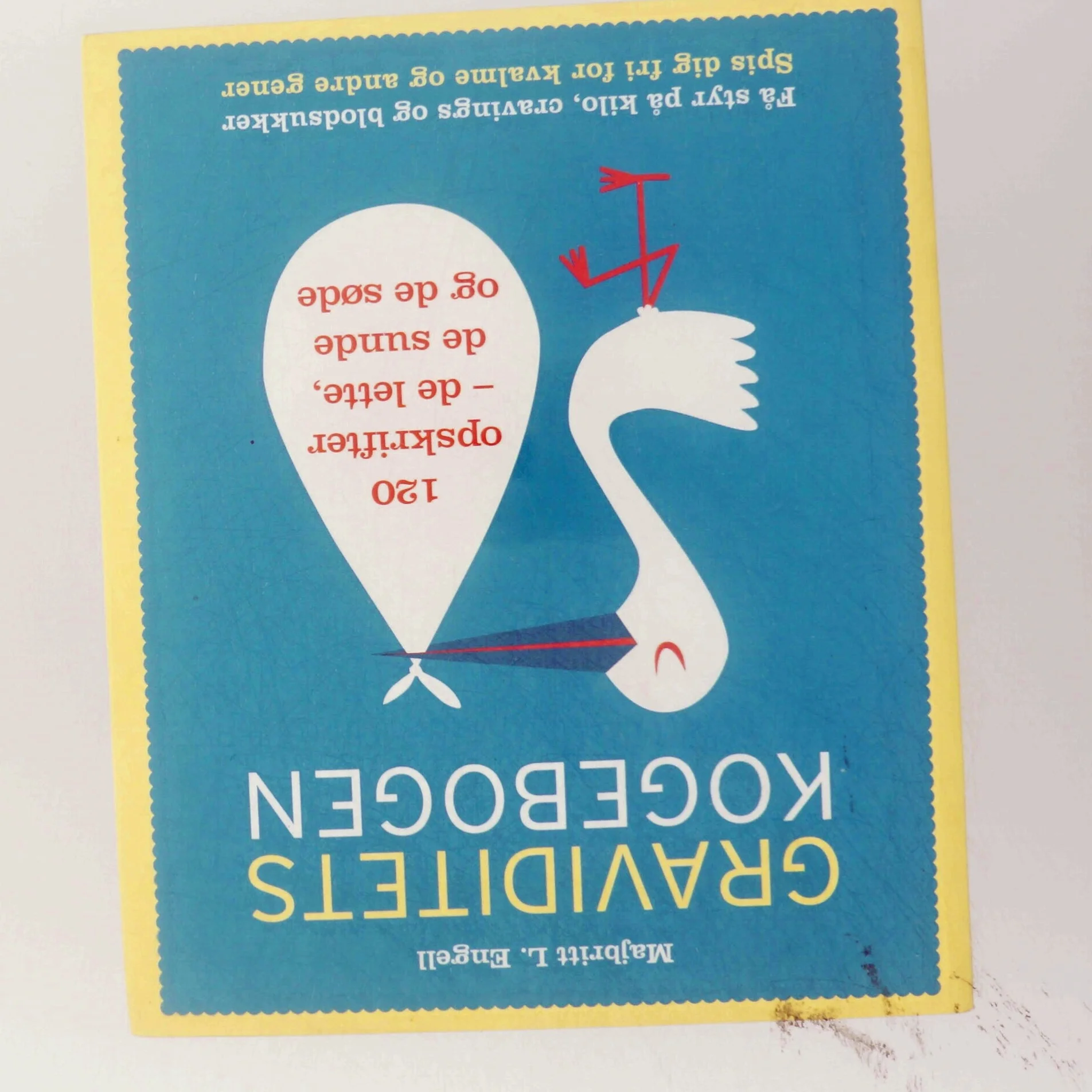 Graviditetskogebogen af Majbritt L. Engell fra Gads Forlag