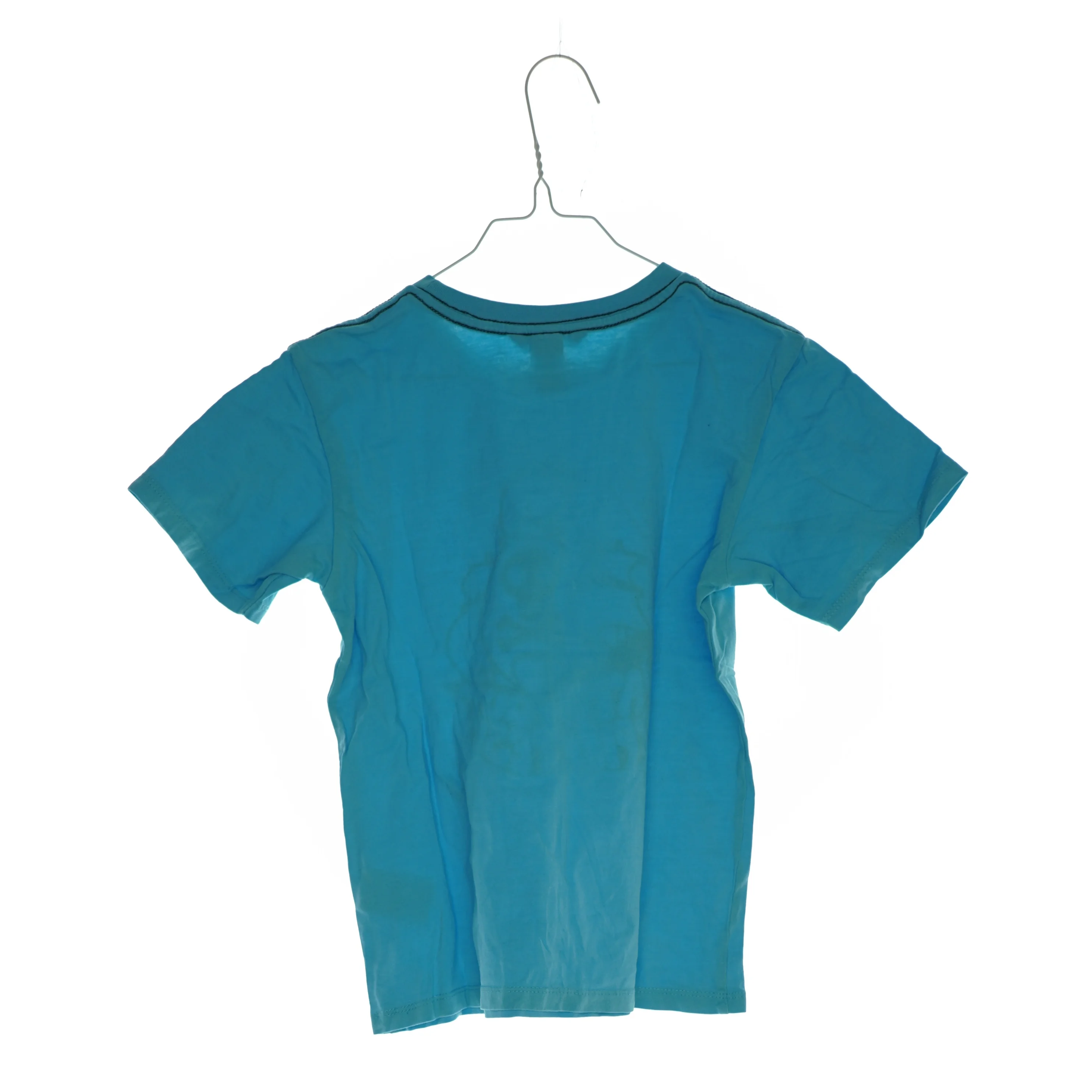 T shirt fra H&M (str. 122)