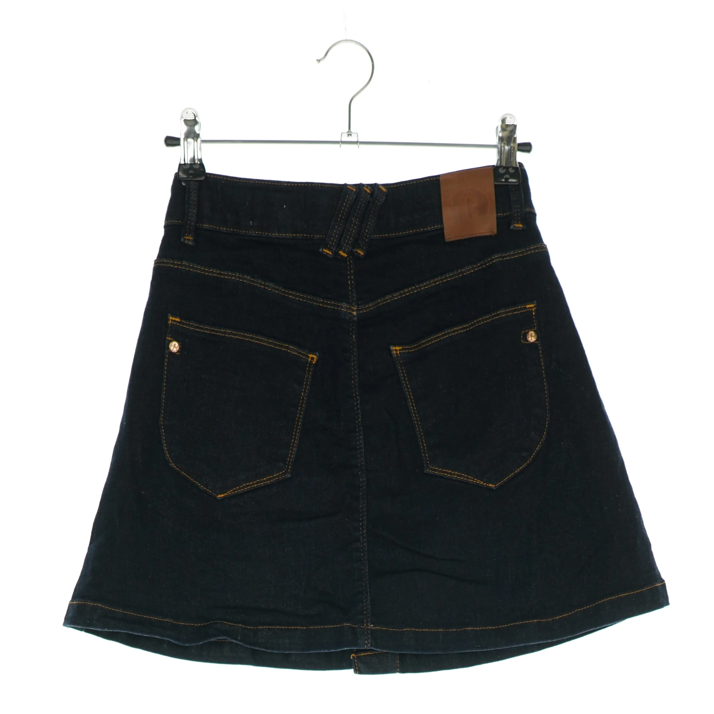 Nederdel fra Kostbart (str. W 25)