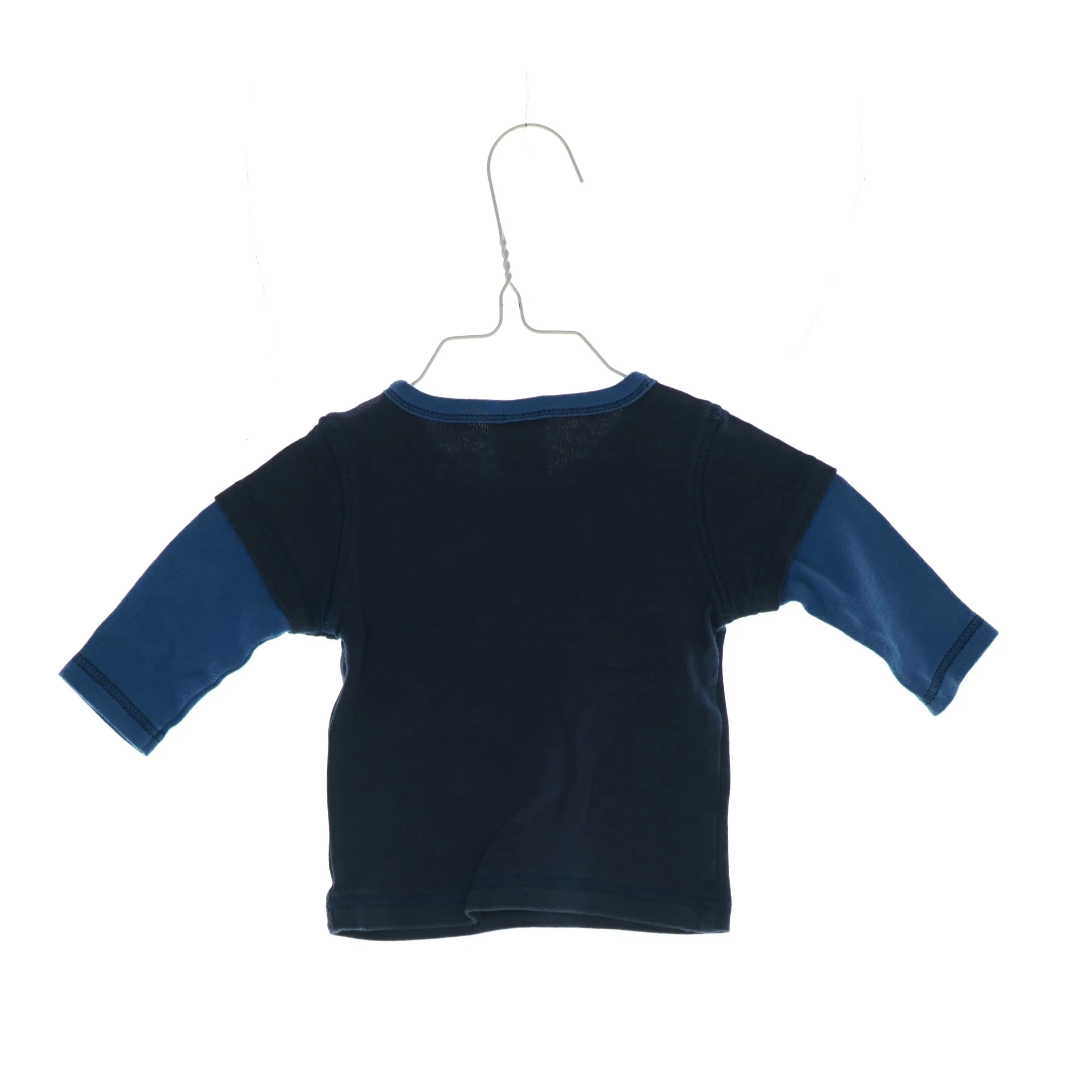 Bluse fra Friends (str. 56)