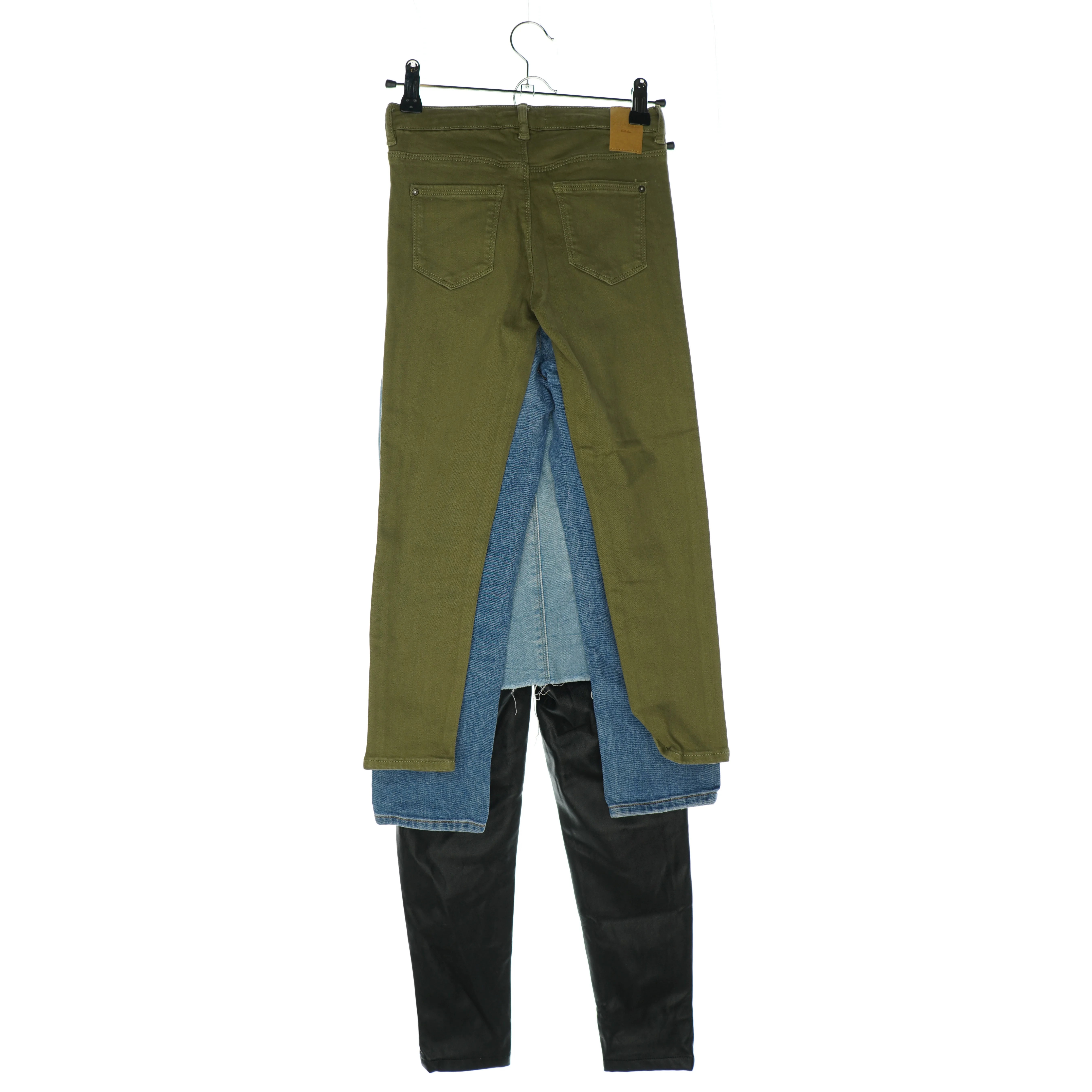 3 par bukser og en nederdel (str. ca. 128)