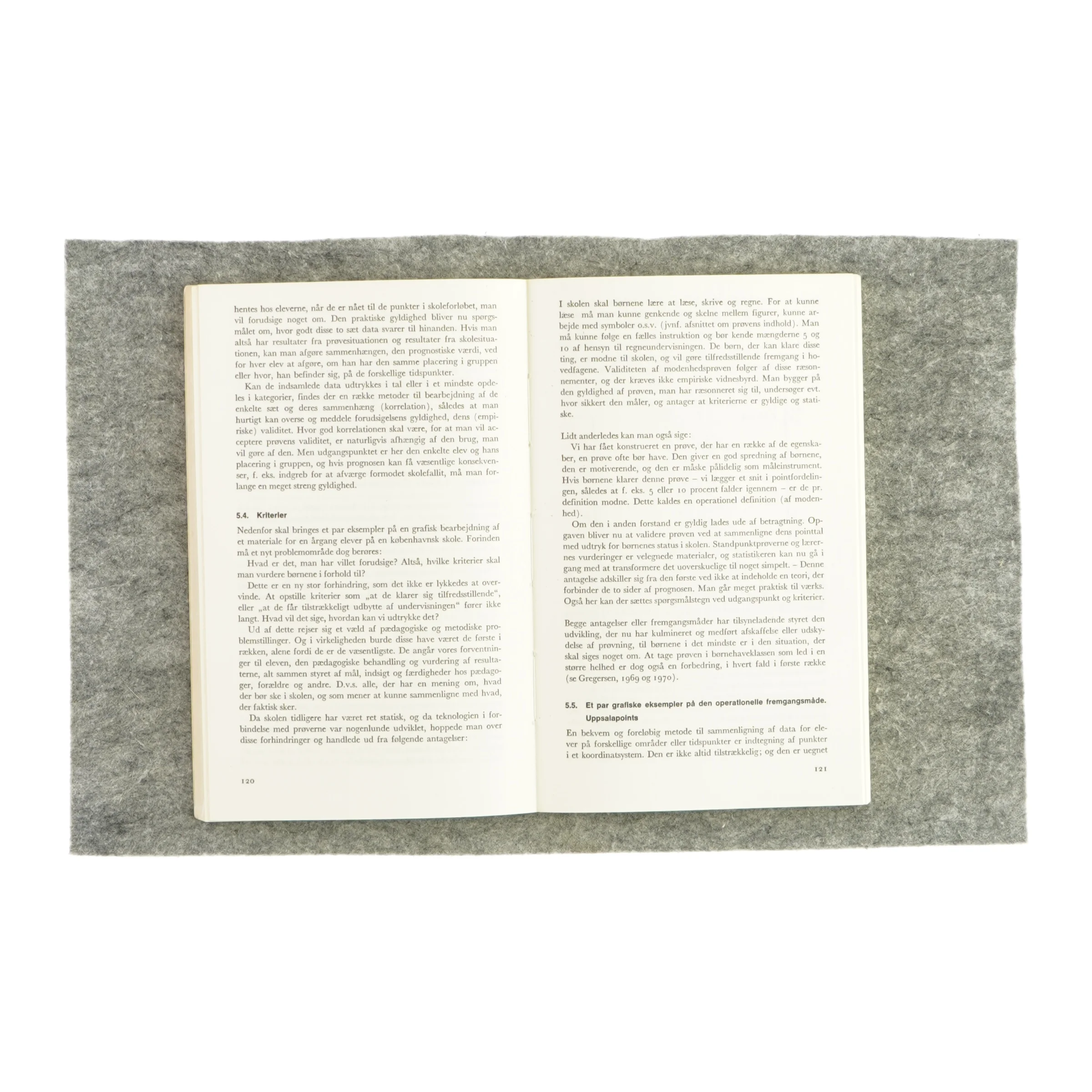 Indskoling, udvikling og parathed (bog) 