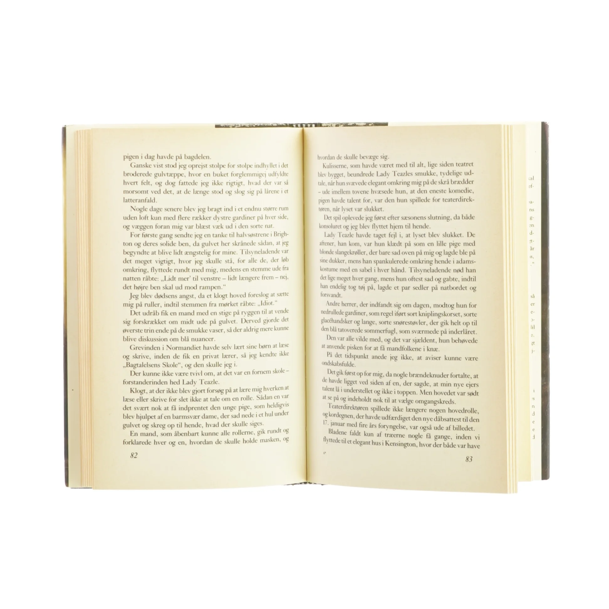 77001 nat af Erik Mortensen (Bog)