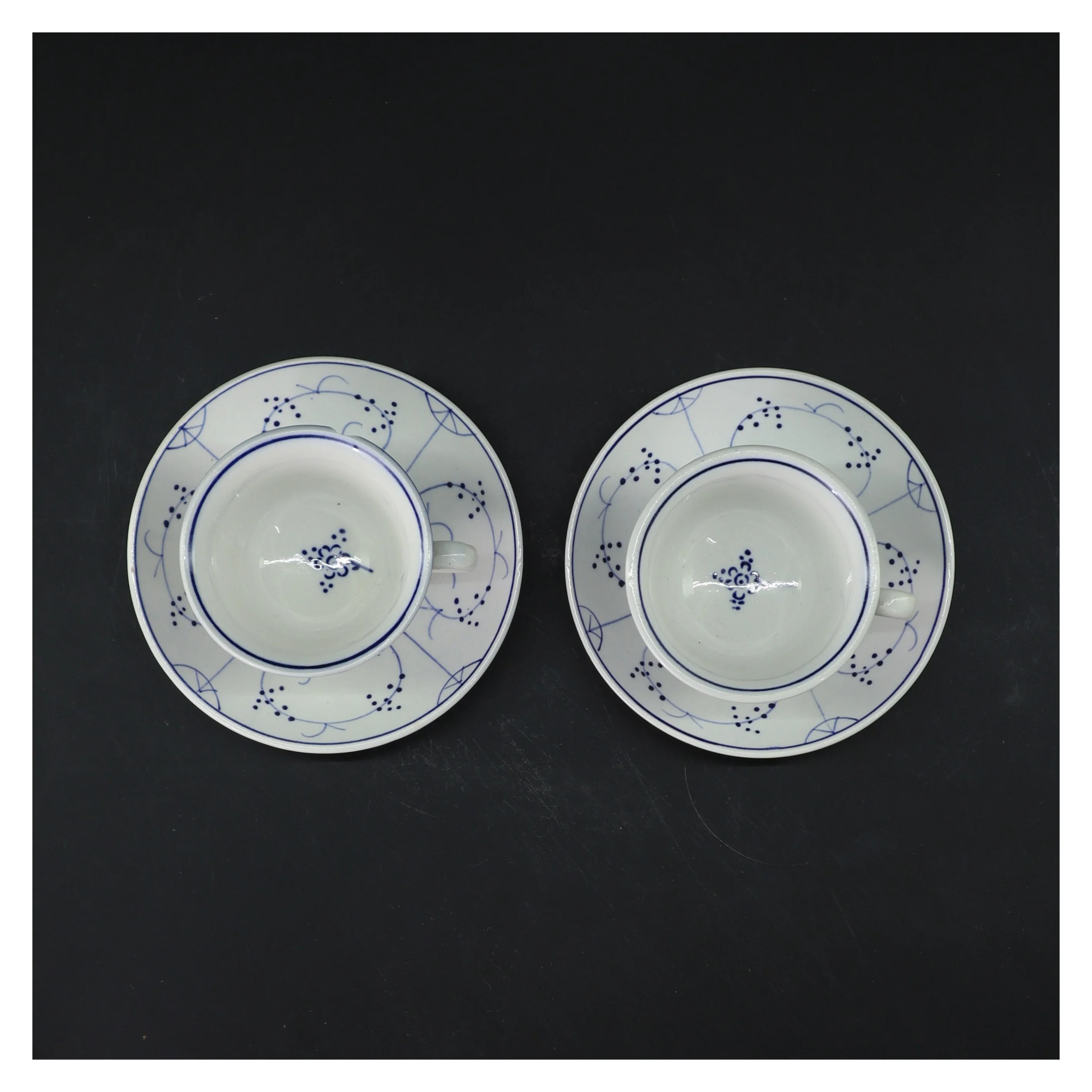 Villeroy & Boch kaffekopper med underkopper (str. Ø 11,5 & 7 cm)