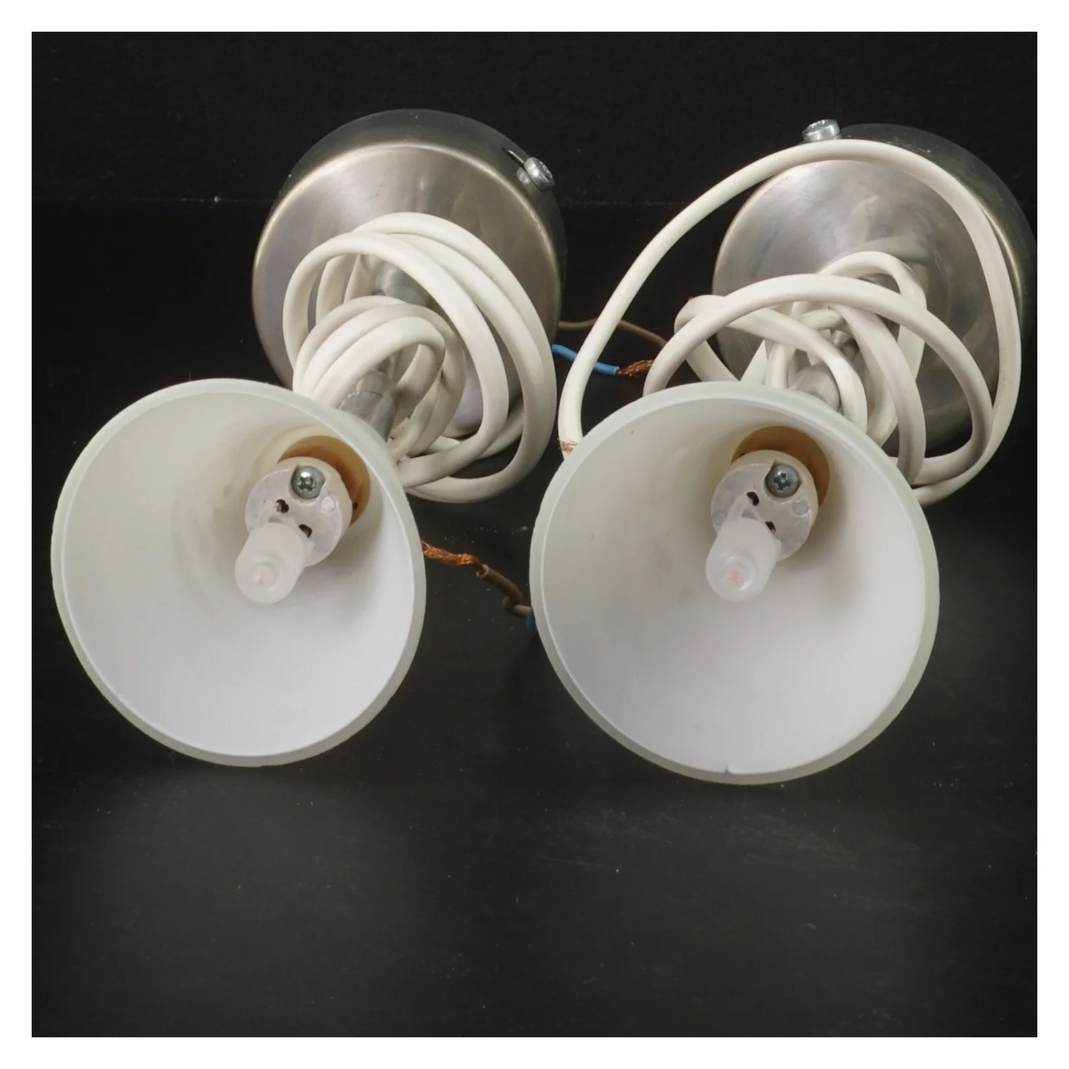 Væglamper med hvide skærme (str. 21 cm)