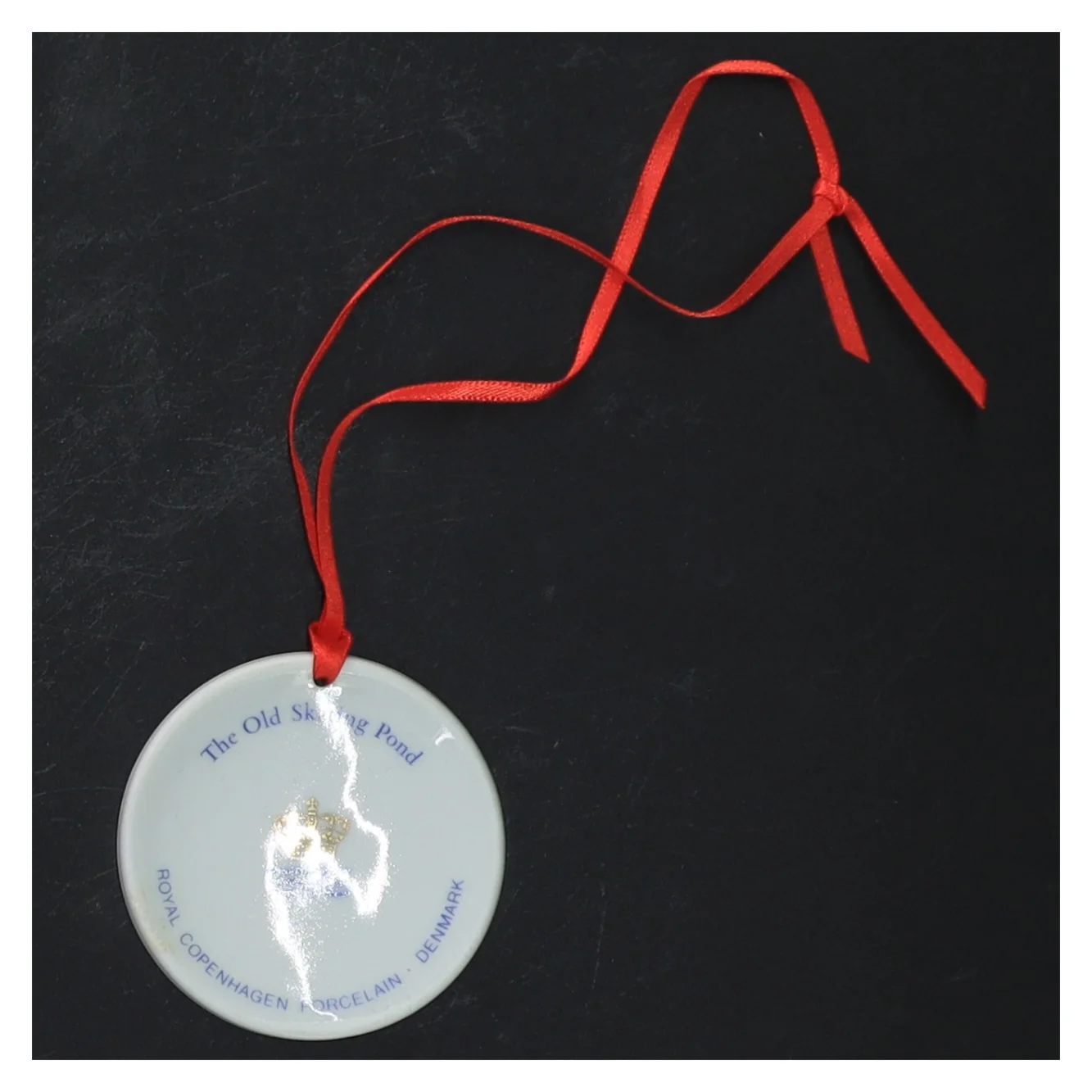 Royal Copenhagen juleophæng 1980 fra Royal Copenhagen (str. Ø 5,5 cm)
