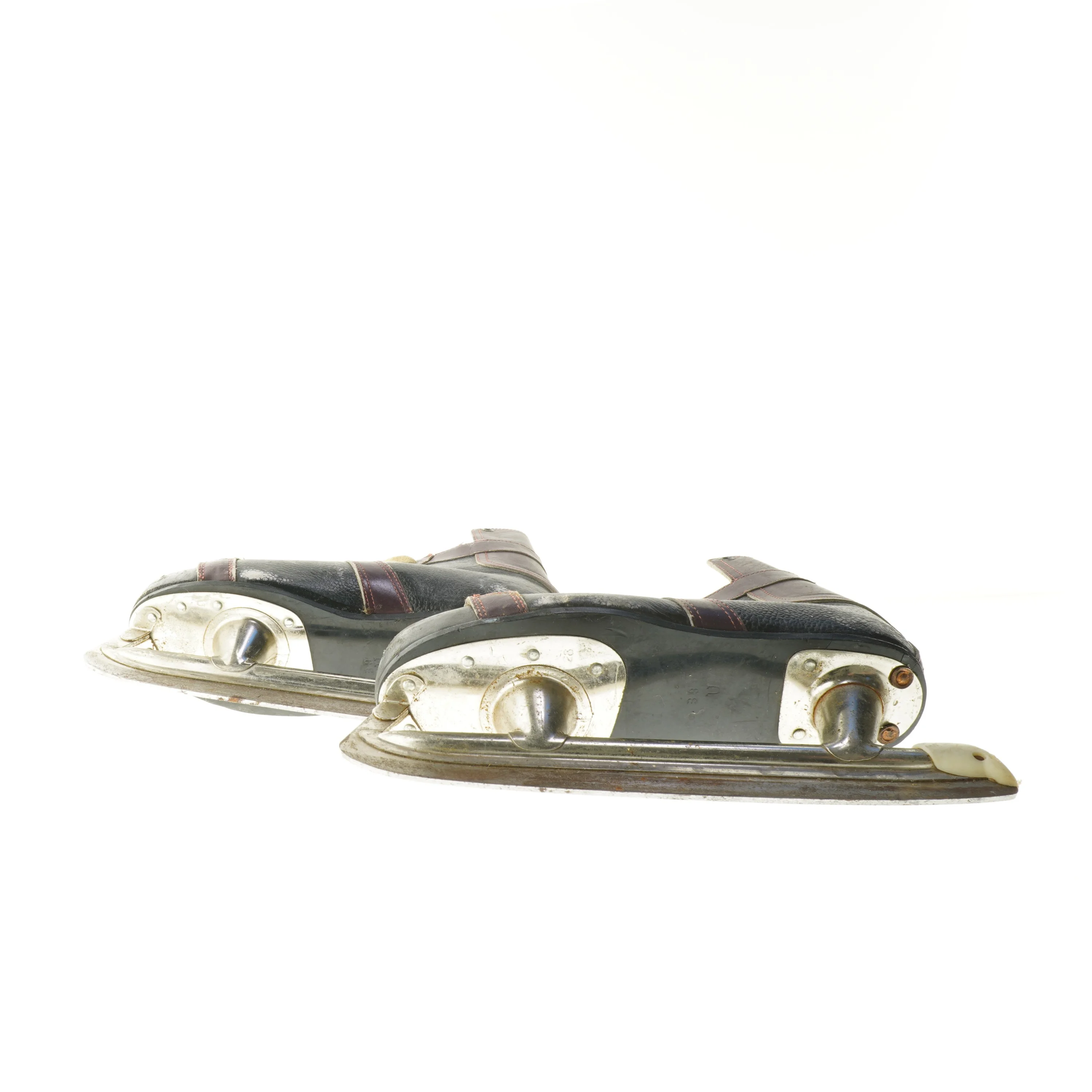 Brugte skøjter (str. sål: 28 cm)