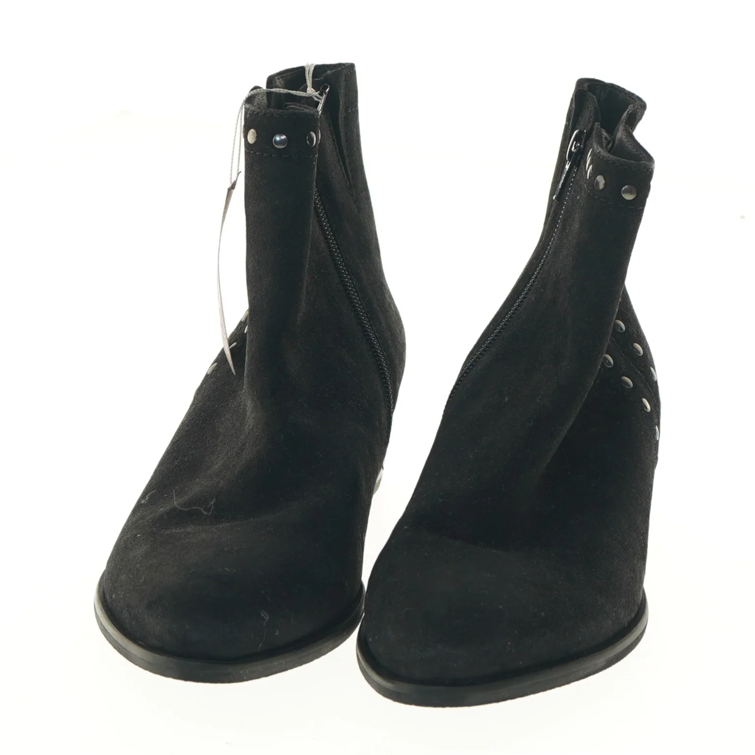 Sort støvle med nitter fra Gabor (str. sål:26,5 cm)