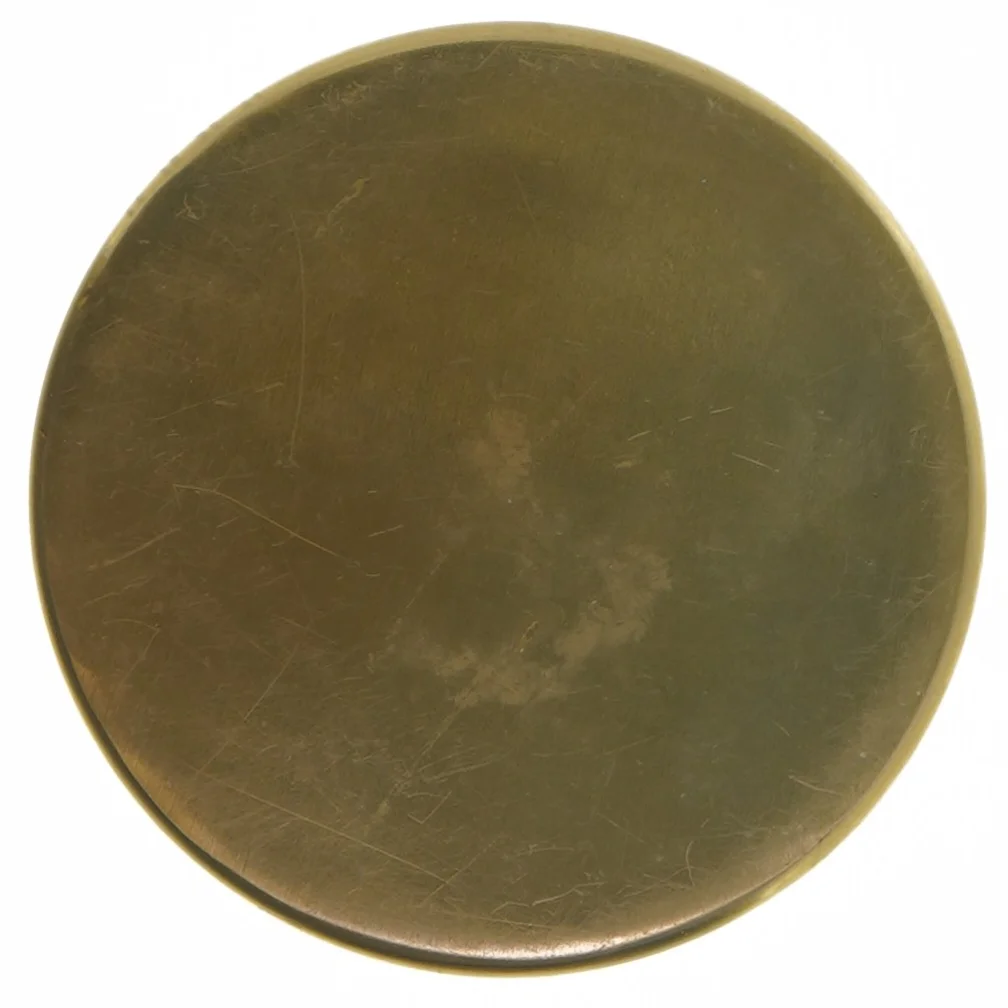 Rund messingæske med låg (str. Ø 12x7 cm)