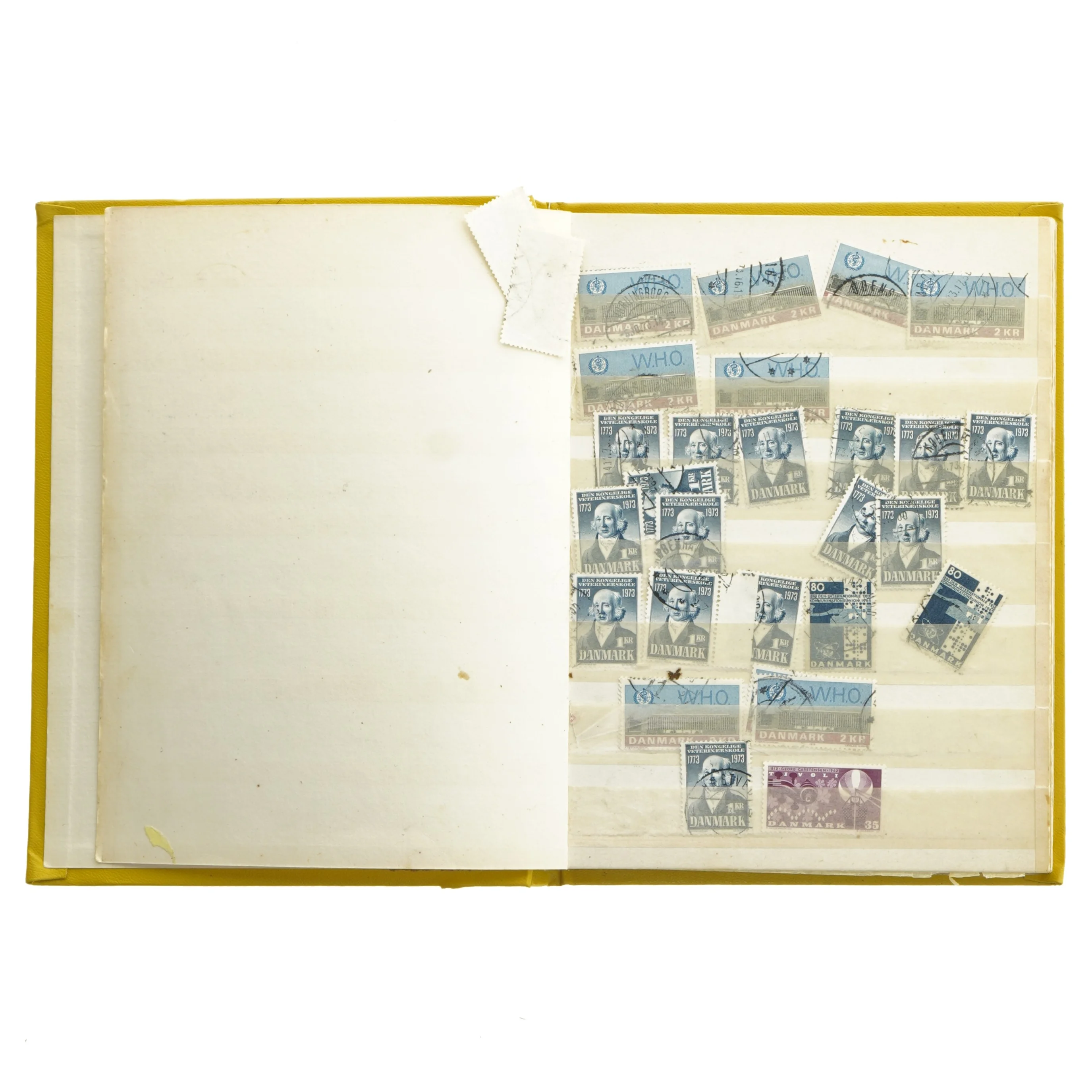 Frimærkealbum med indhold (str. 23x17 cm)