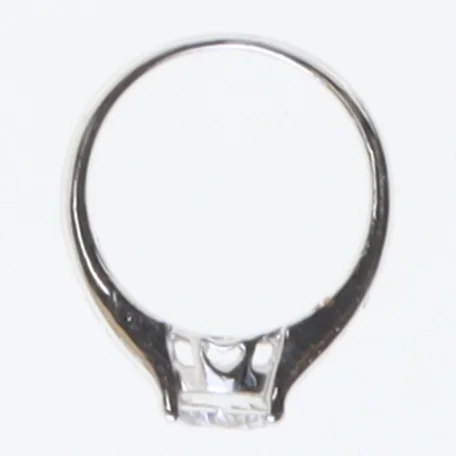 Sølvring med klare sten (str. 52 mm)