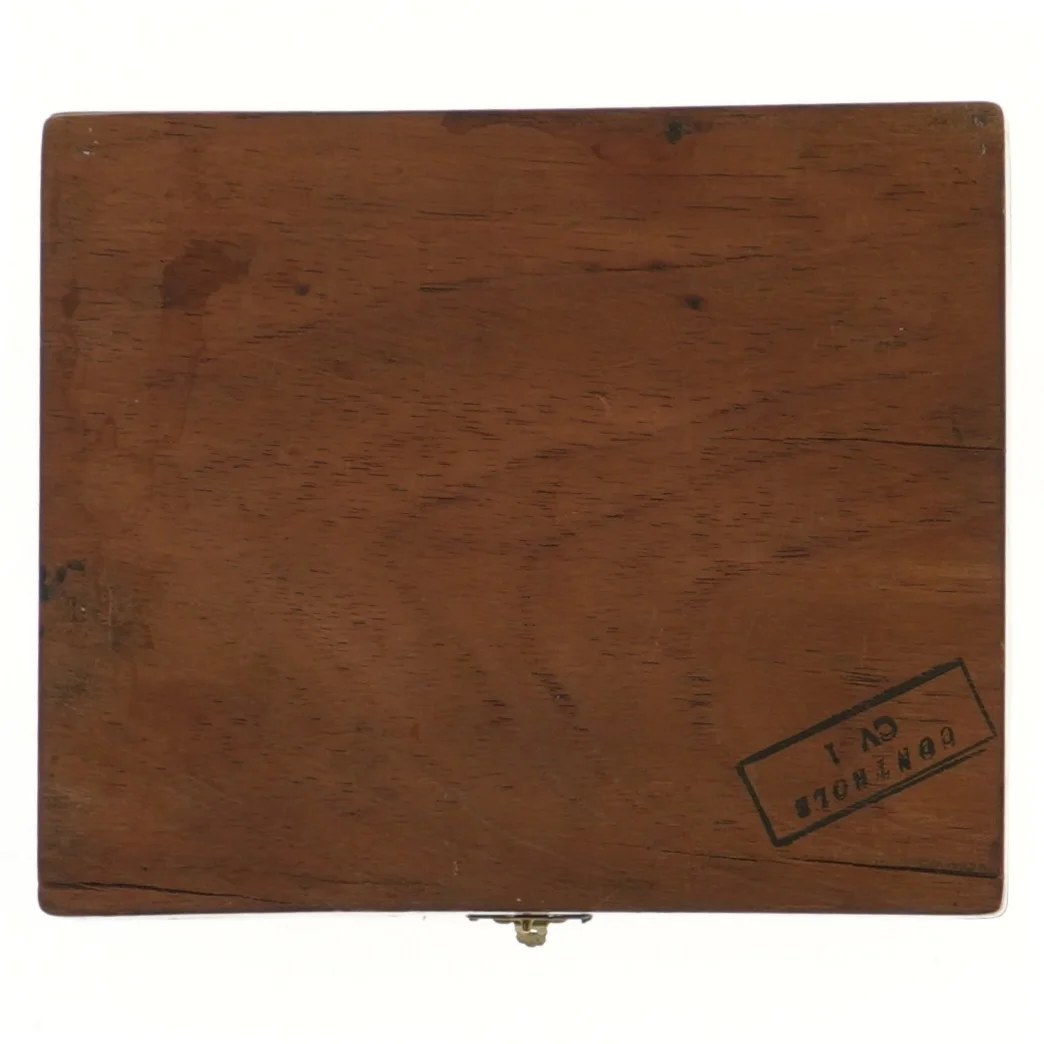 Trækasse til cigarer (str. 19,5x16,5x4,5 cm)