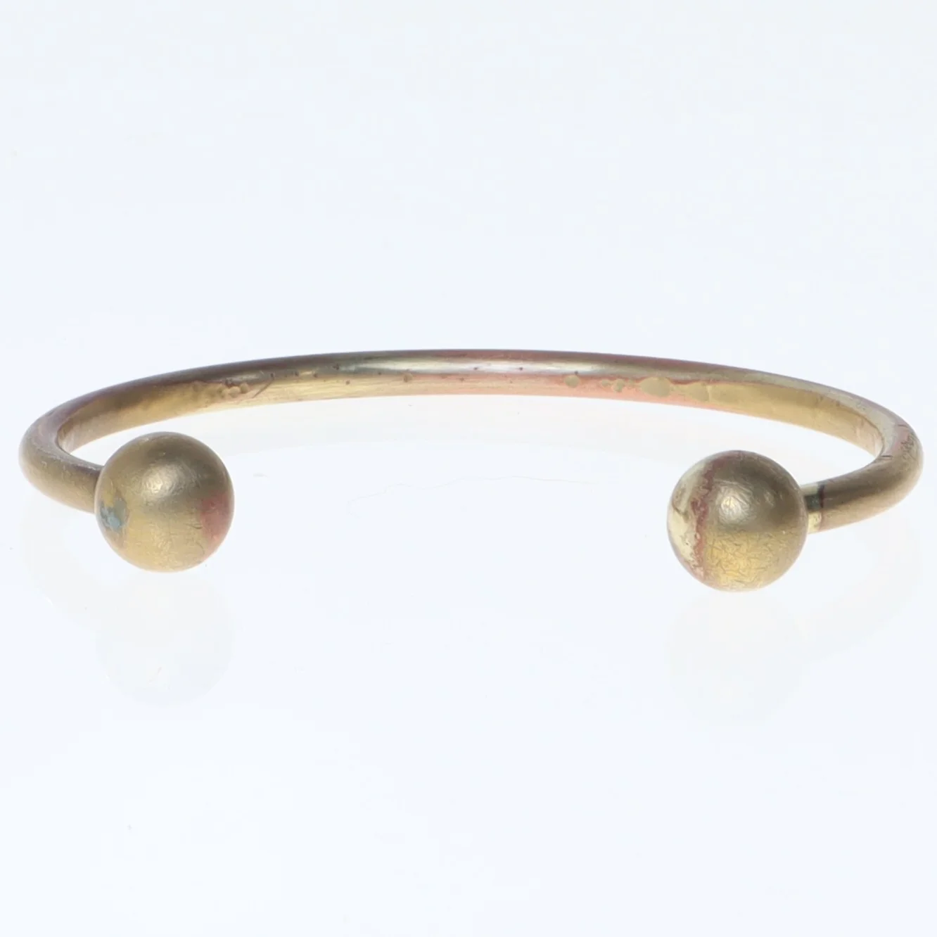 Armring med kugler (str. 6,5 cm)