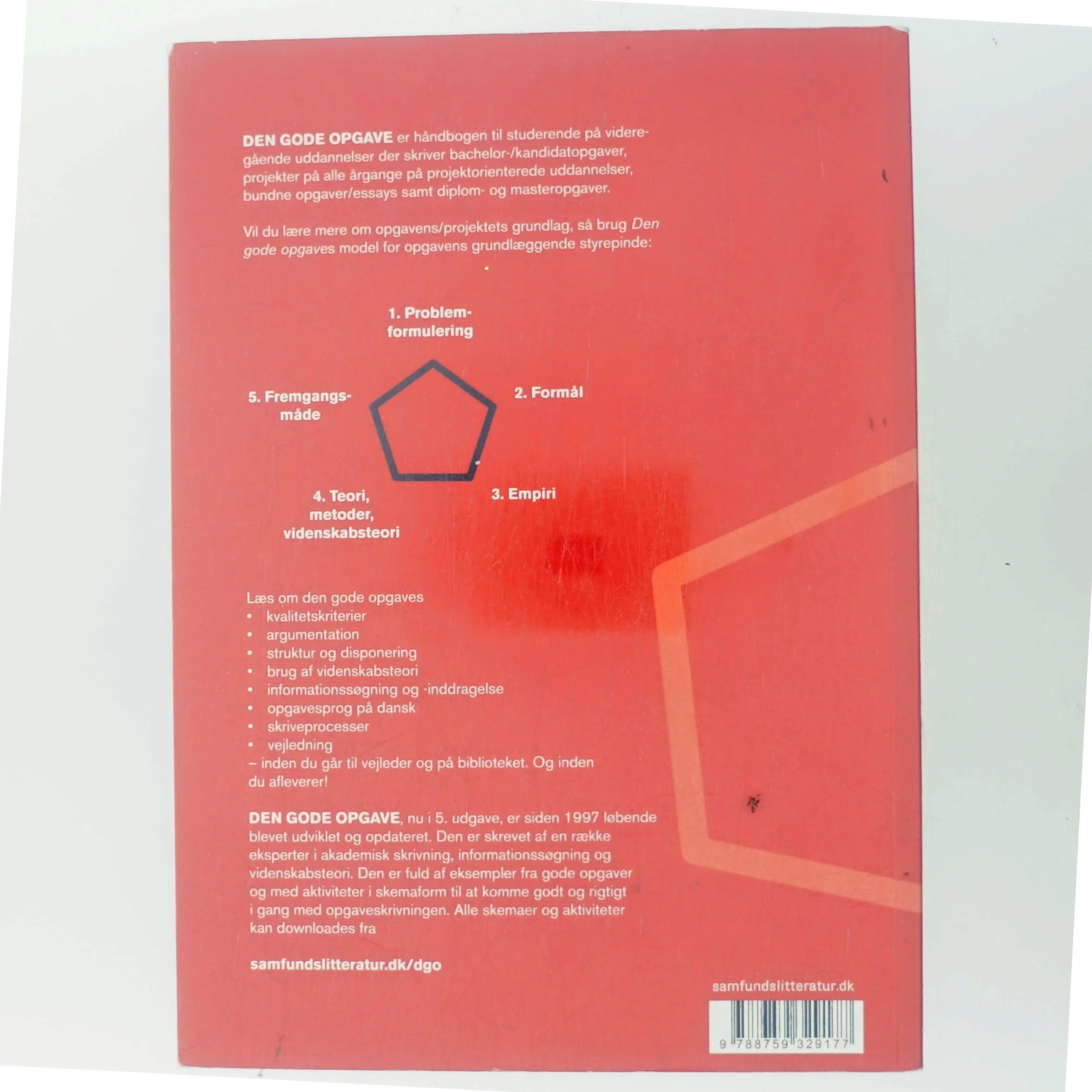 Den gode opgave : håndbog i opgave-, projekt- og specialeskrivning af Lotte Rienecker (Bog)