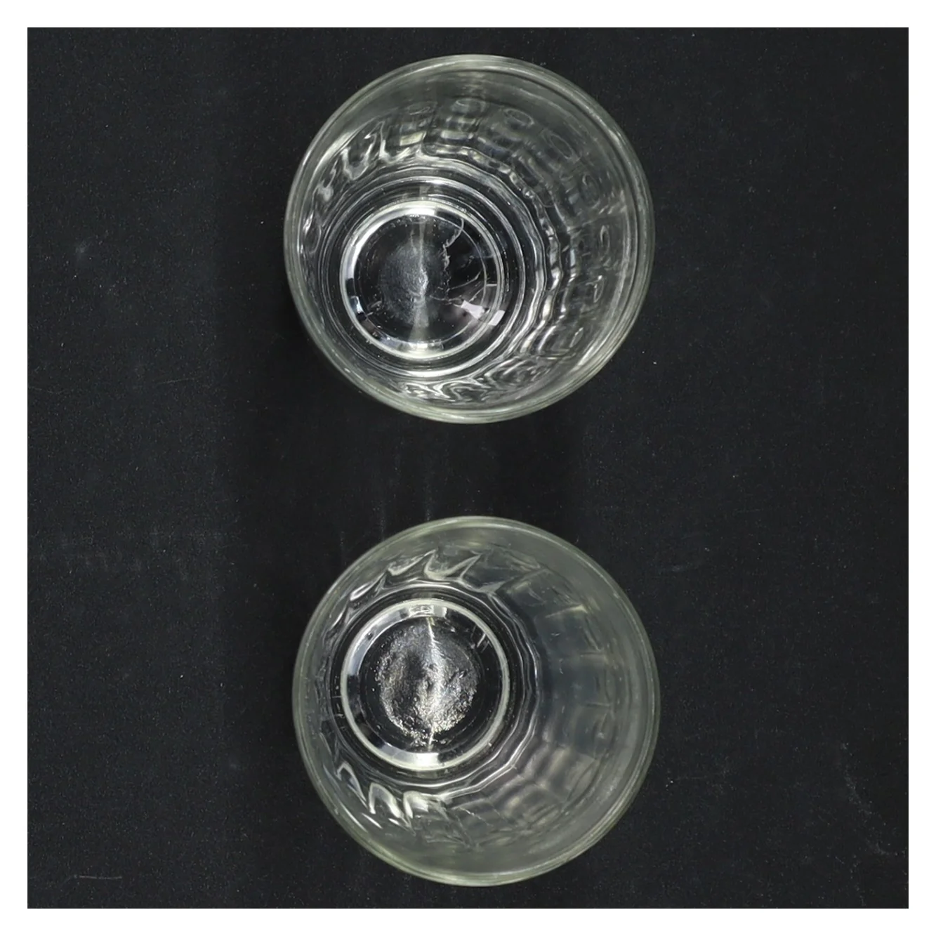 Theglas (str. H 8,5 cm)