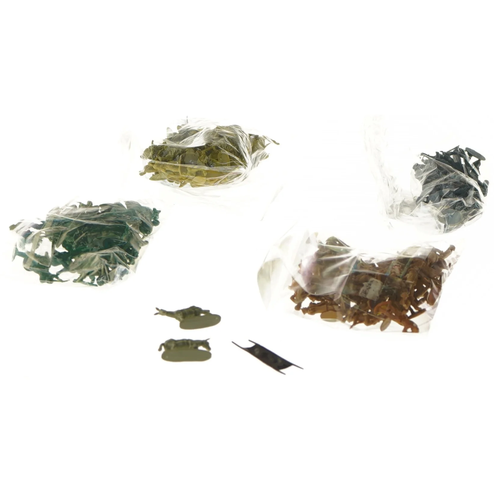 Sæt af små plastiksoldater fra Ingen synligt brand (str. 4 cm)