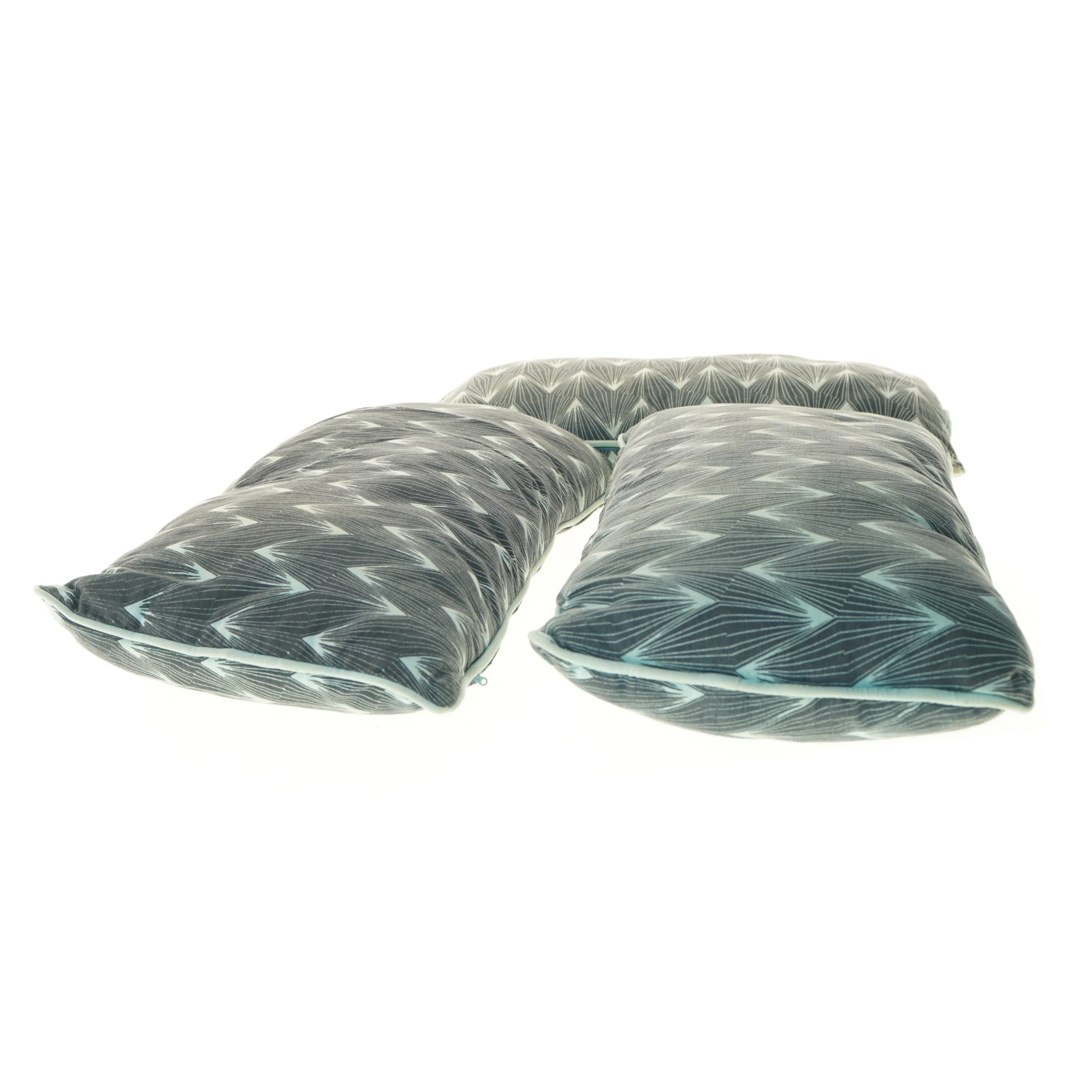 Rektangulære puder med zig-zag mønster (str. 55x27 cm)